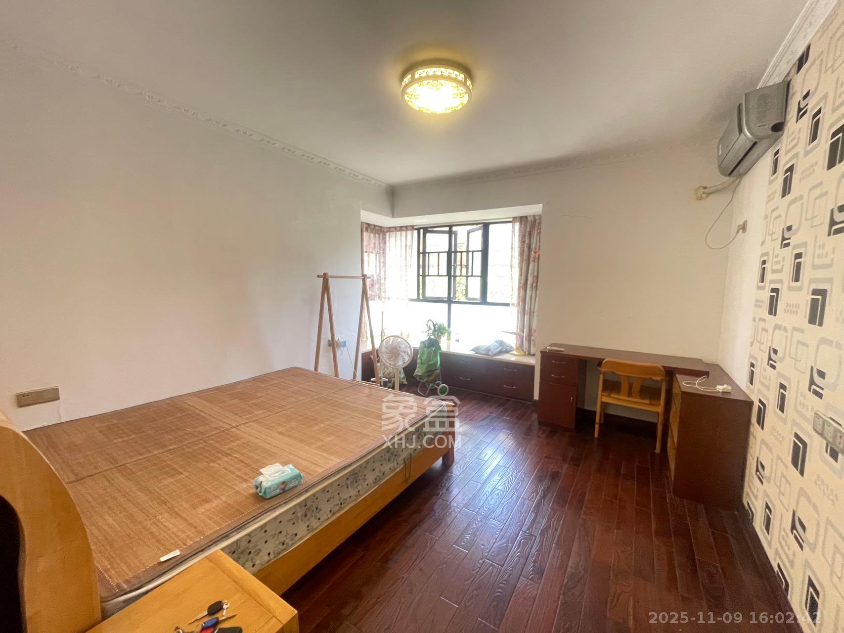 长大卧琥  3室2厅2卫    3500.0元/月室内图