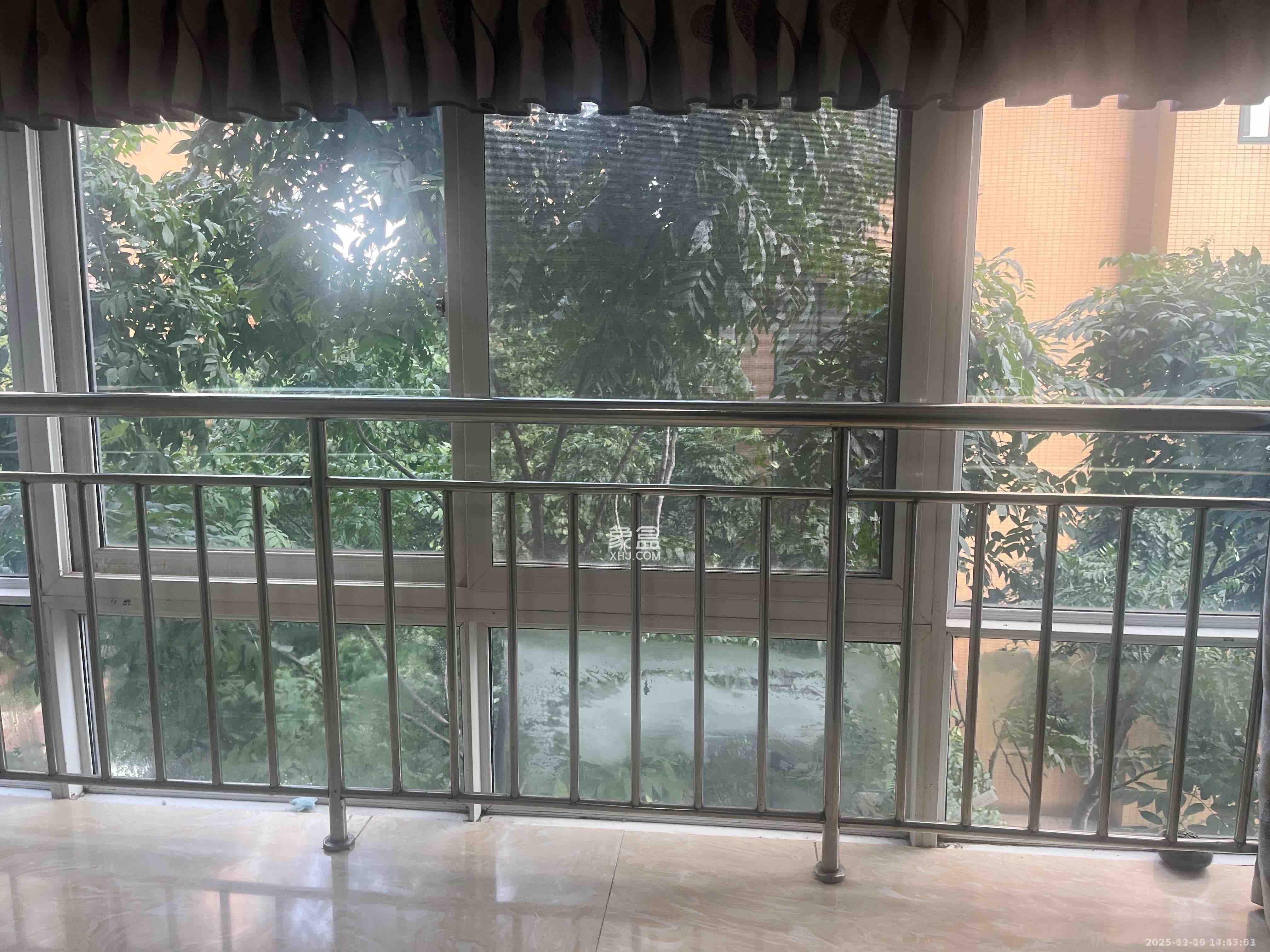 星城荣域 1室1厅1卫 1300.0元/月 星城荣域 1室1厅1卫 1300.0元/月室内图