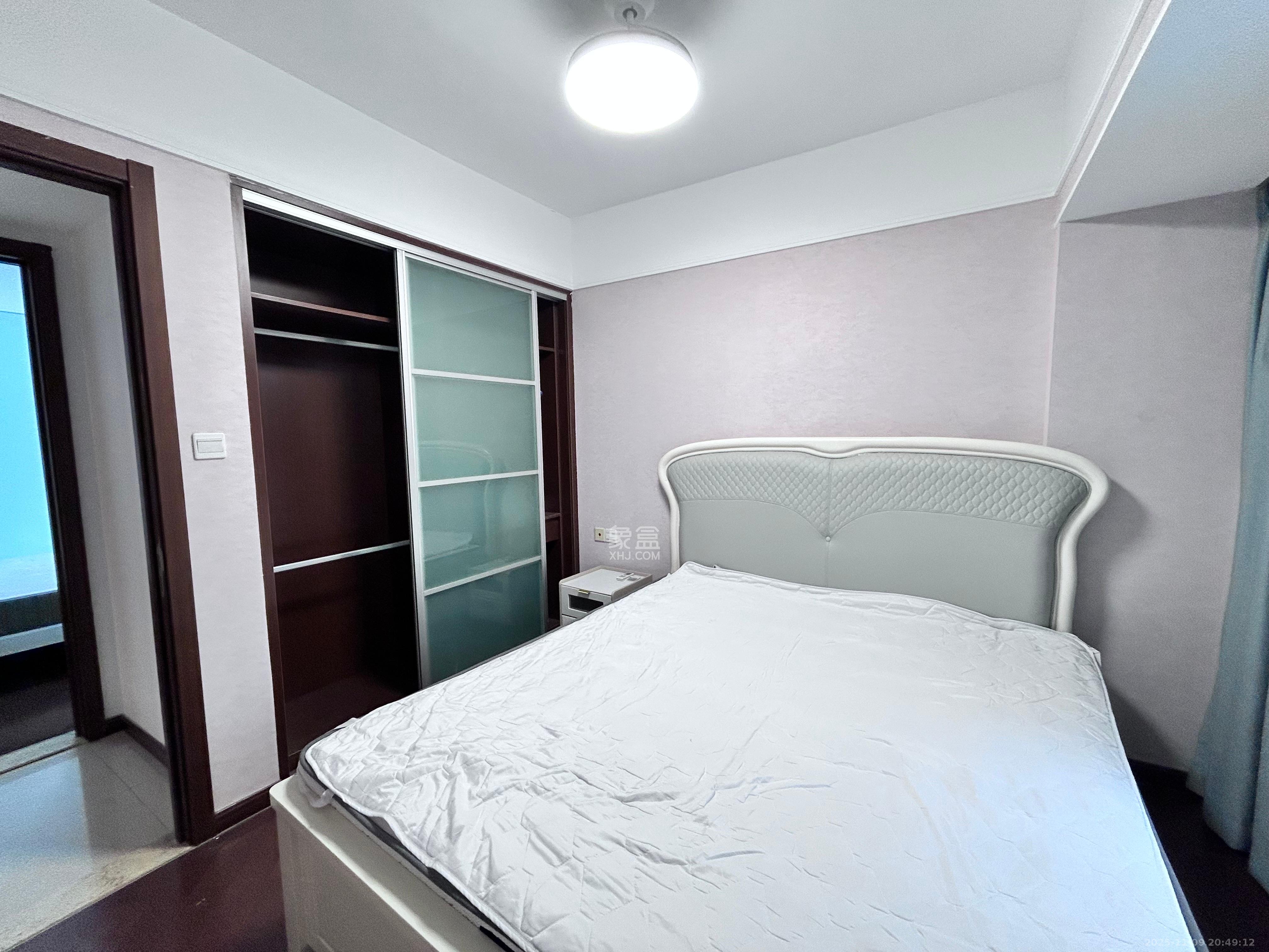 万科金域蓝湾  3室2厅1卫    2600.0元/月室内图