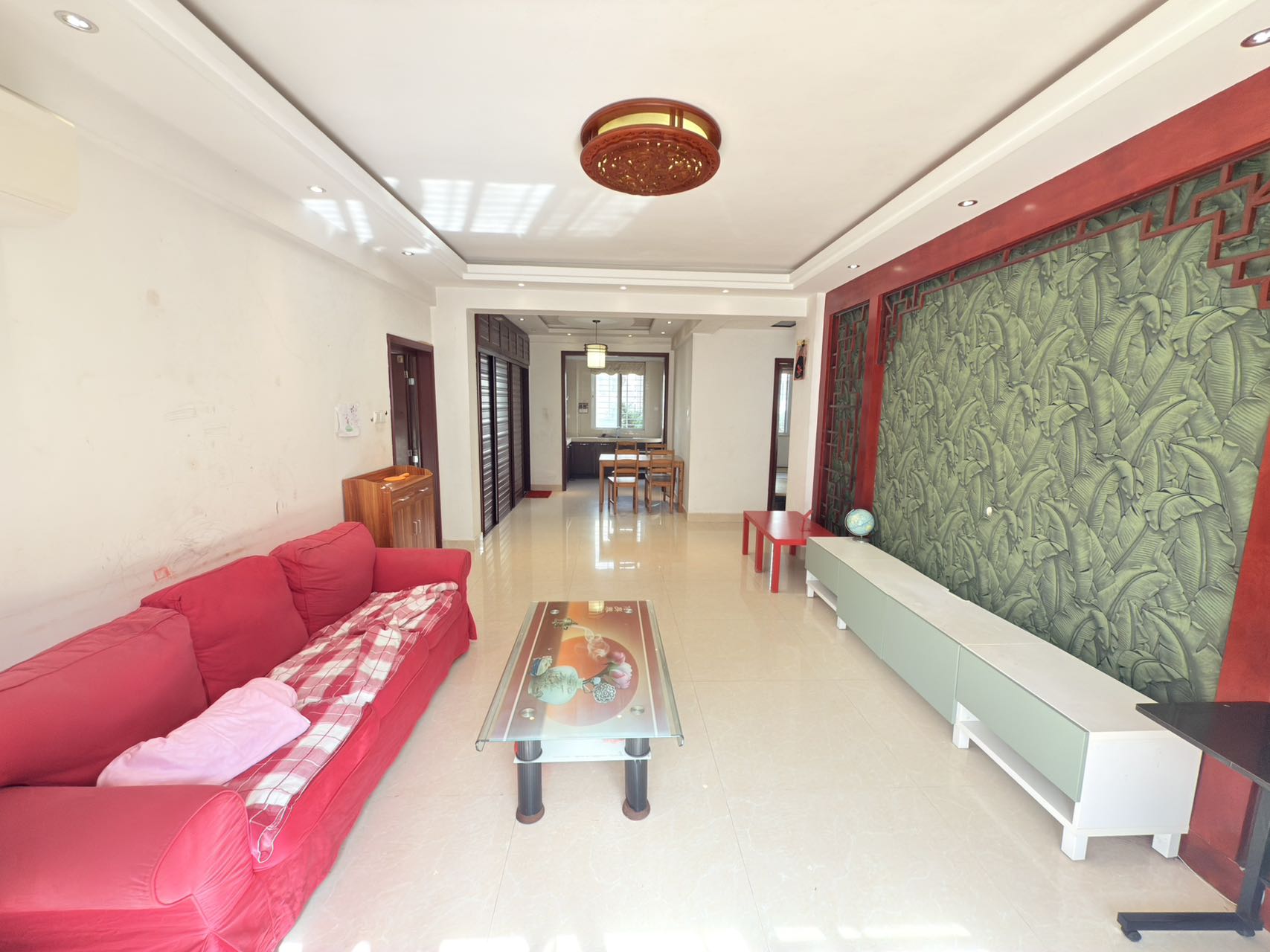 天上人间 3室2厅2卫 3000.0元/月 天上人间 3室2厅2卫 3000.0元/月室内图