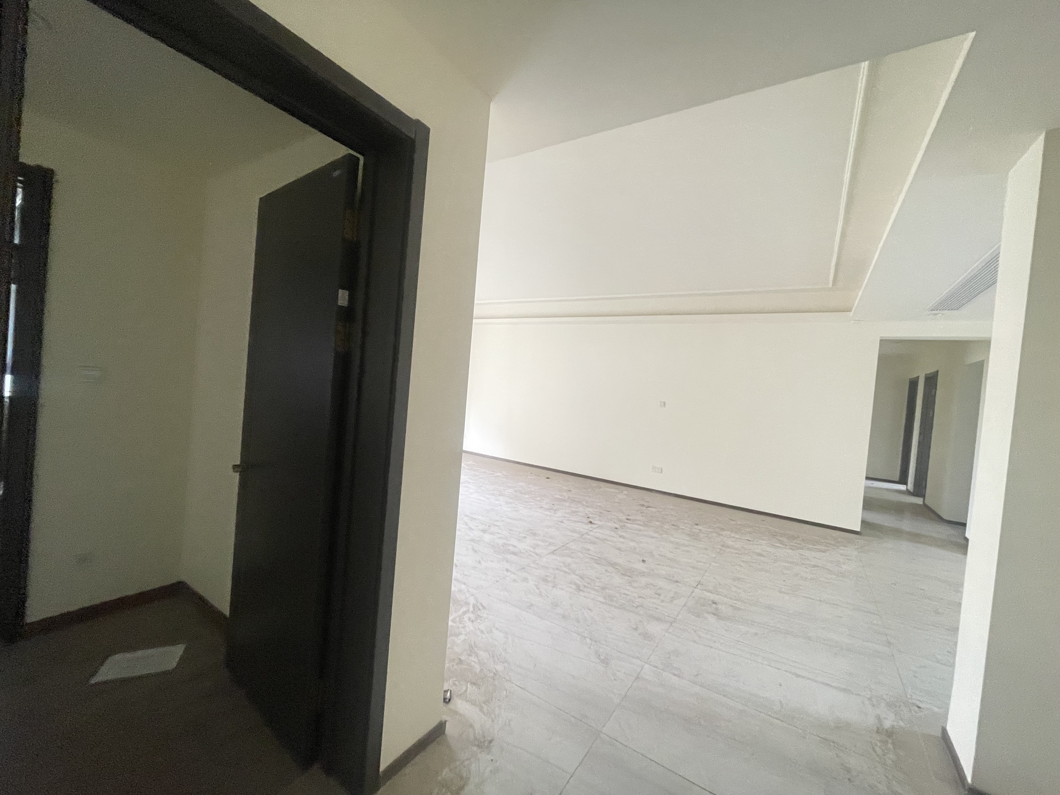 华耀碧桂园十里江湾誉峯  5室2厅3卫    5000.0元/月