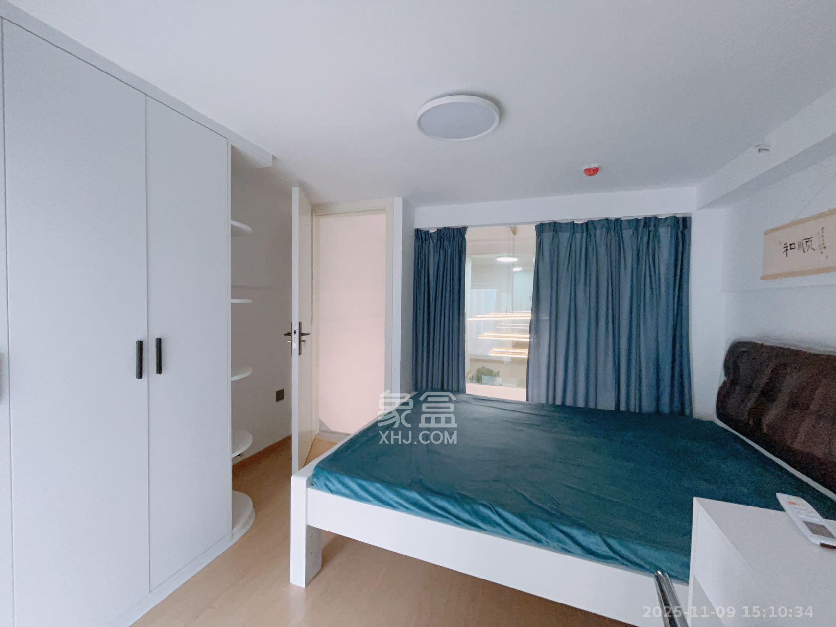 保利天禧EF区  2室2厅1卫    2600.0元/月室内图