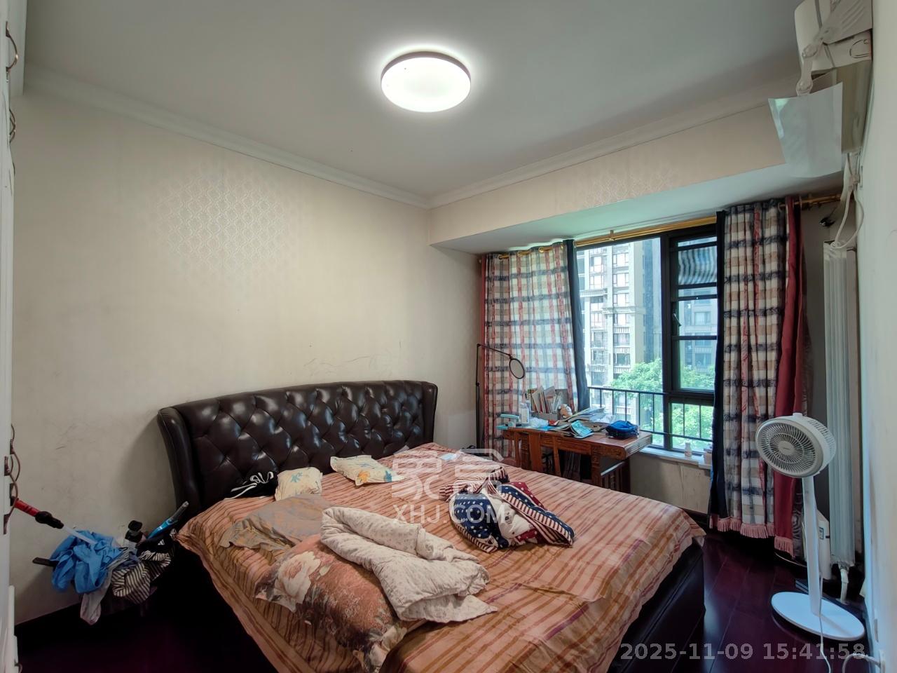 中海国际一期 4室2厅2卫 2200.0元/月 中海国际一期 4室2厅2卫 2200.0元/月室内图