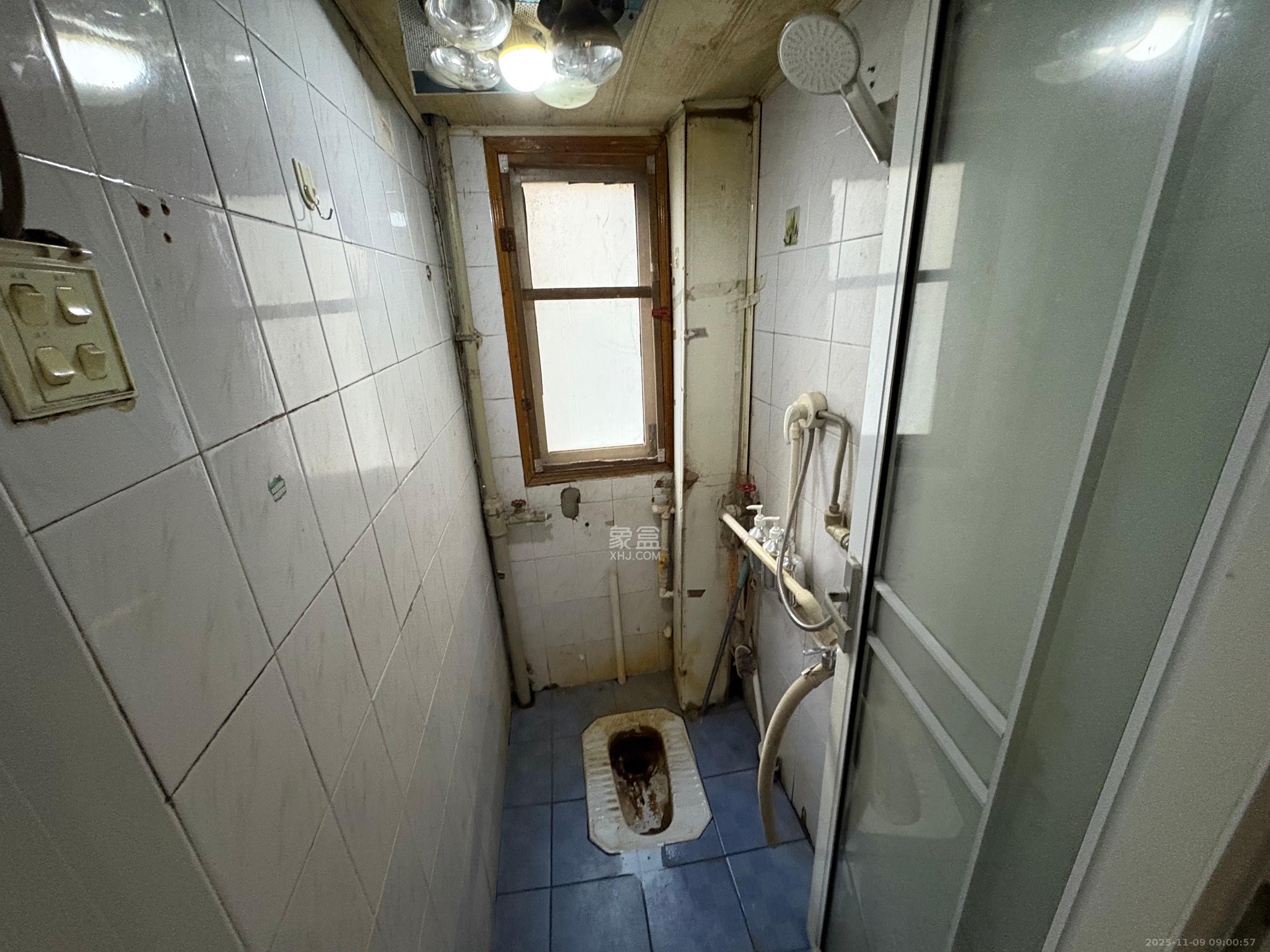 湘春巷散盘  3室1厅1卫    2000.0元/月室内图