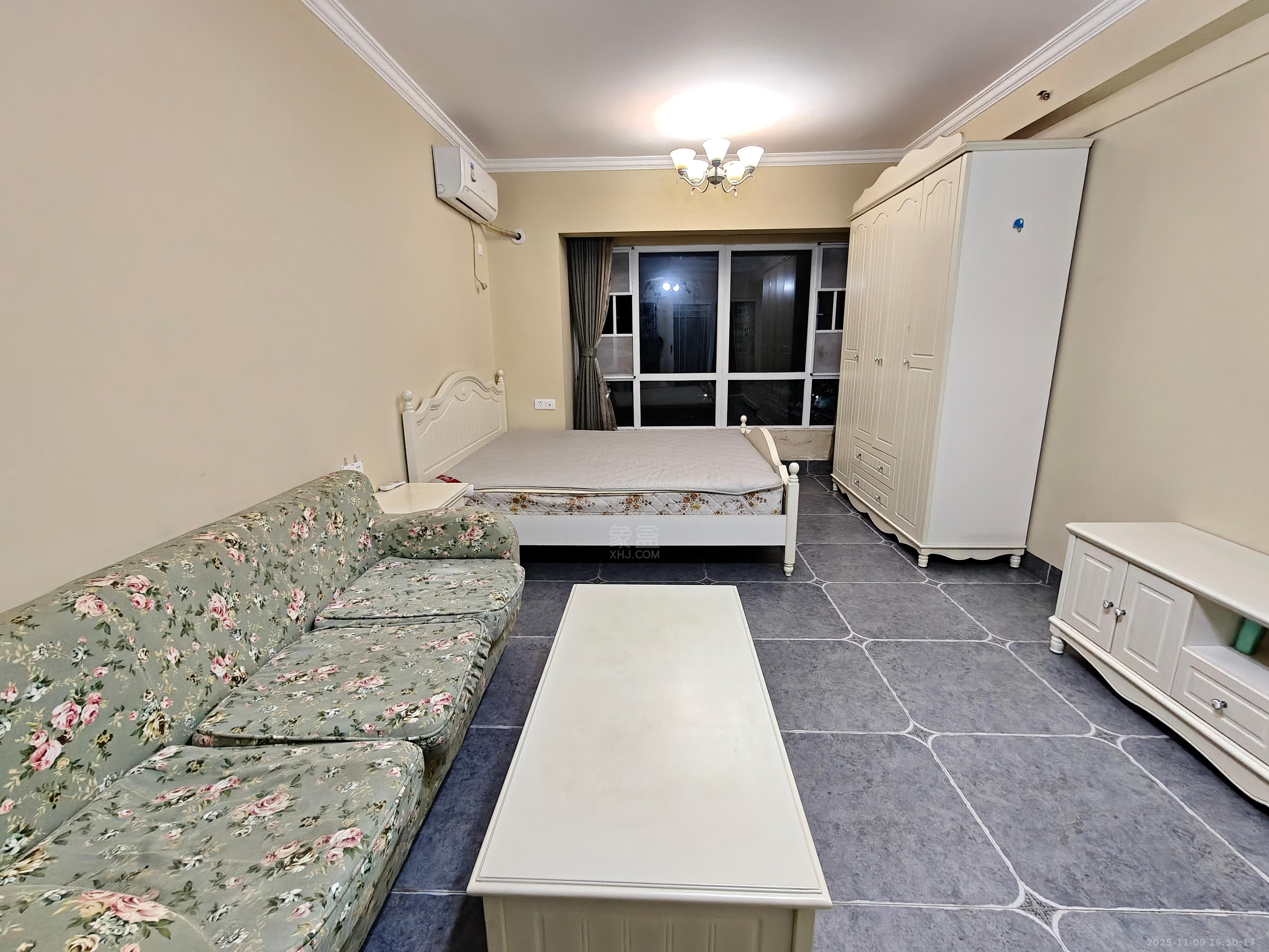 美的城三期 1室1厅1卫 1100.0元/月 美的城三期 1室1厅1卫 1100.0元/月室内图