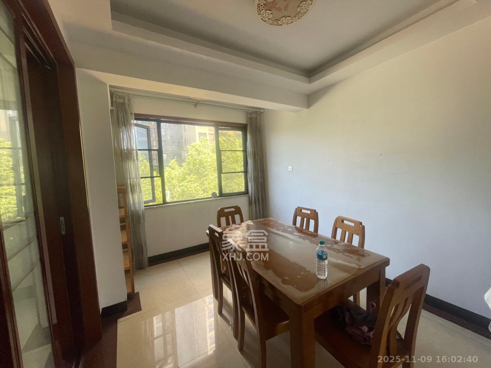 长大卧琥  3室2厅2卫    3500.0元/月室内图