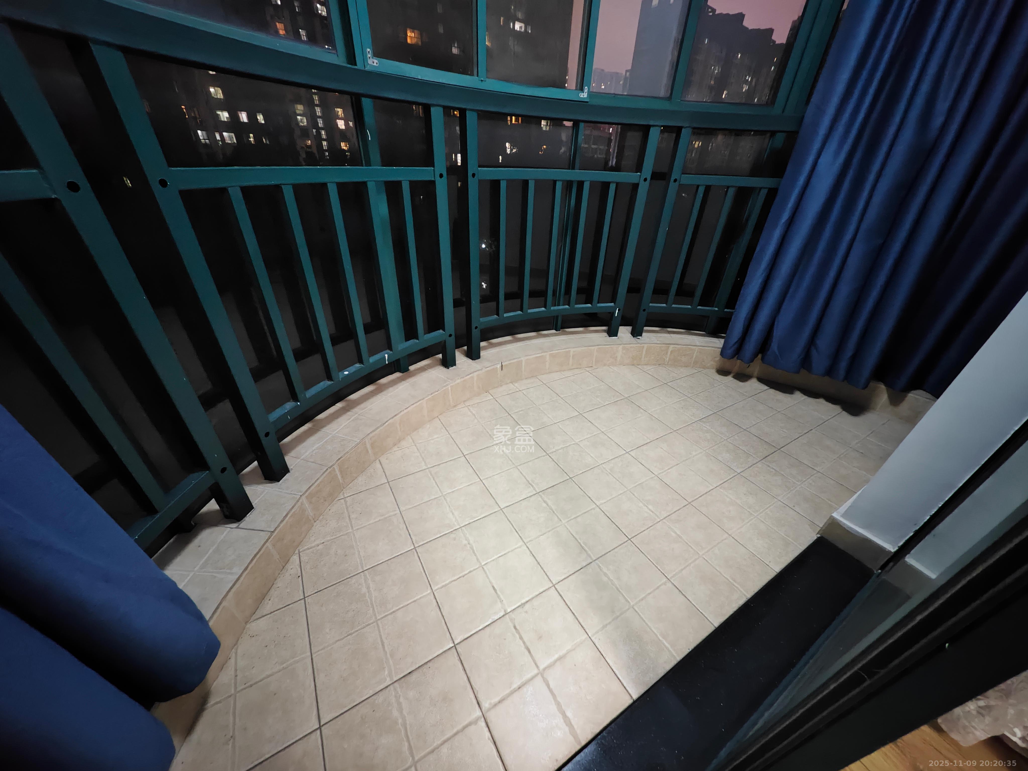 华盛世纪新城  3室2厅2卫    2600.0元/月室内图