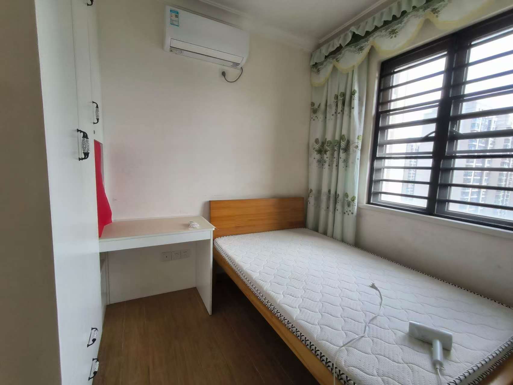 现代美居(喜盈门) 2室2厅1卫 2650.0元/月 现代美居(喜盈门) 2室2厅1卫 2650.0元/月室内图