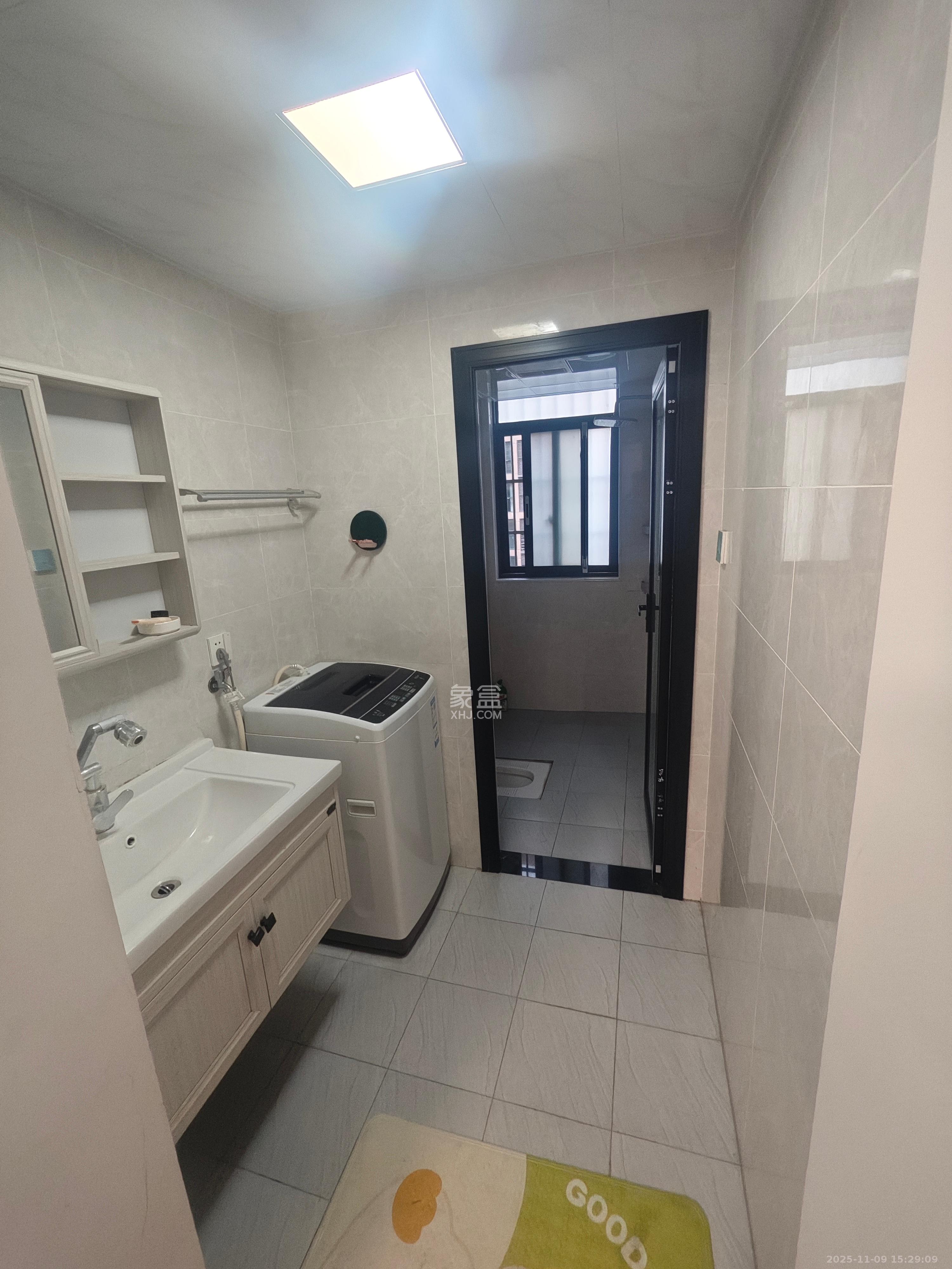 朝正美苑  3室2厅2卫    2600.0元/月室内图