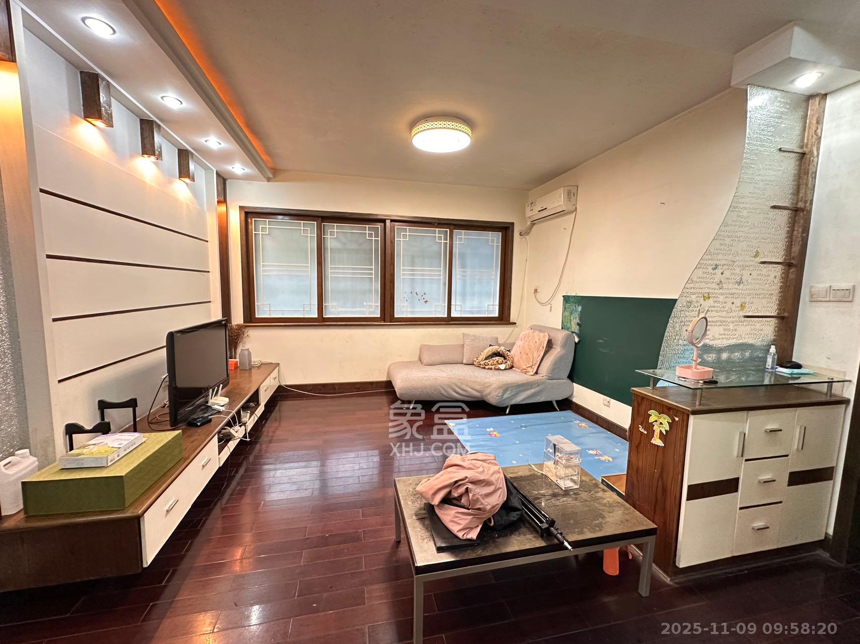 有色金属研究院（湖南有色金属研究院第一、二生活区）  3室1厅1卫    2300.0元/月