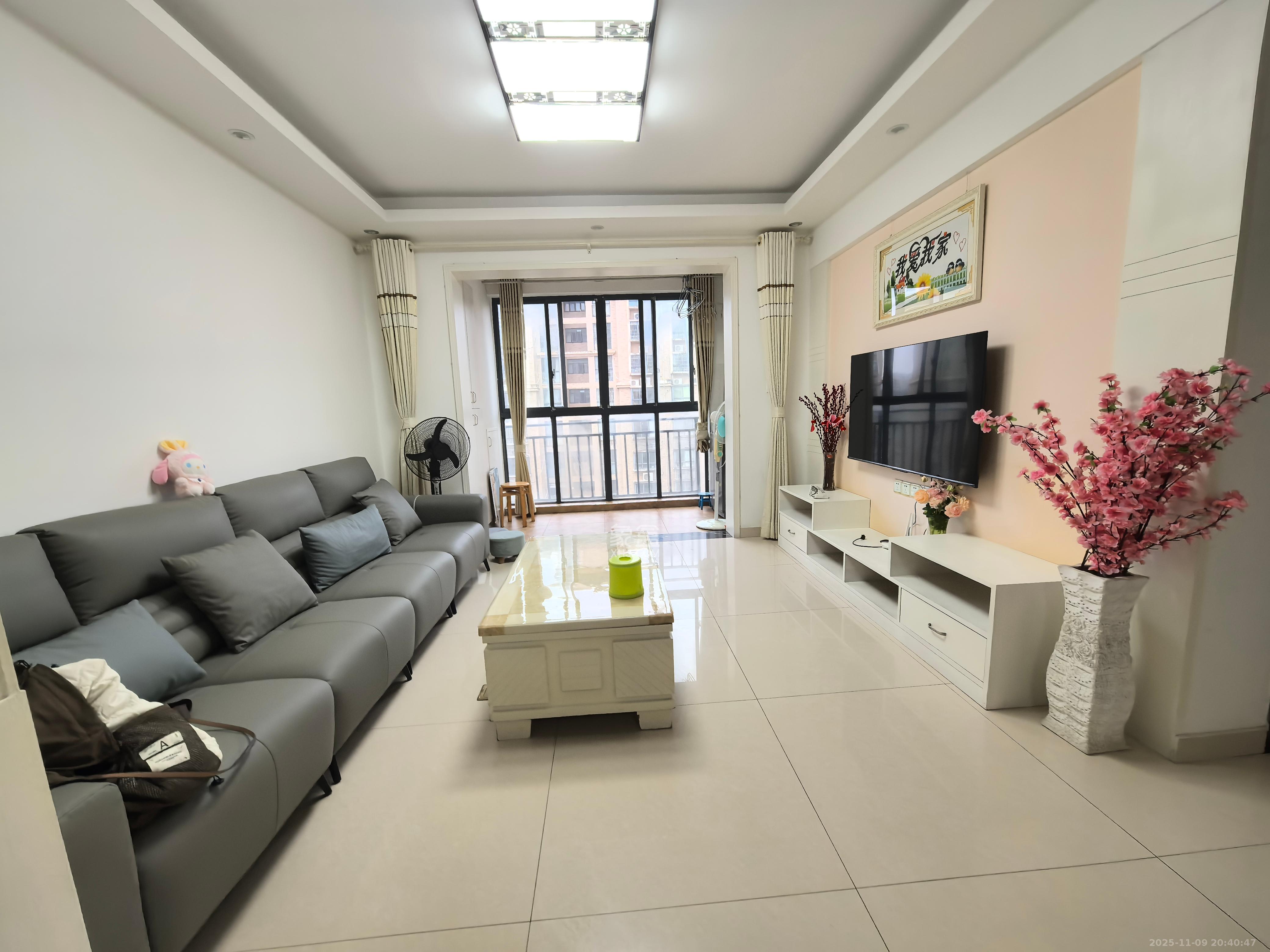 天骄福邸 2室2厅1卫 2400.0元/月 天骄福邸 2室2厅1卫 2400.0元/月室内图