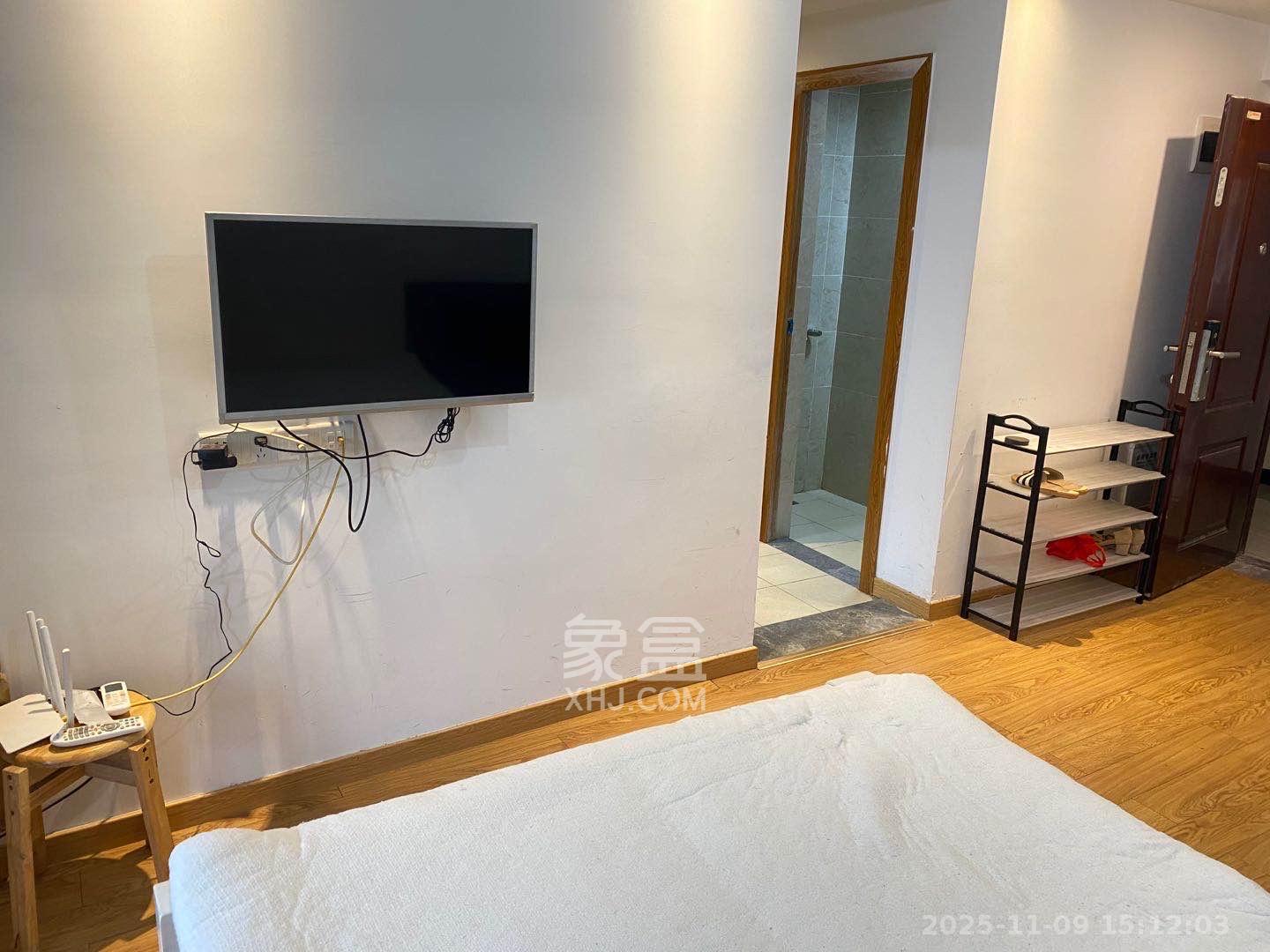 荣泰广场 1室0厅0卫 1400.0元/月 荣泰广场 1室0厅0卫 1400.0元/月室内图