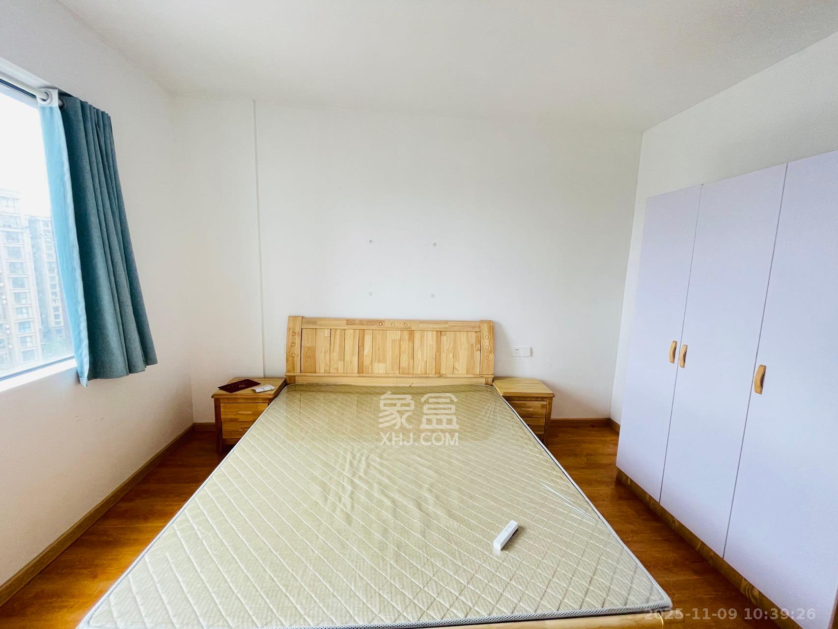 半山壹号  2室2厅1卫    2400.0元/月室内图