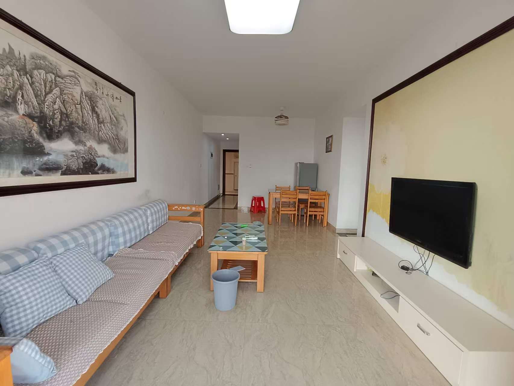 滨江绿都  2室1厅1卫    2300.0元/月室内图