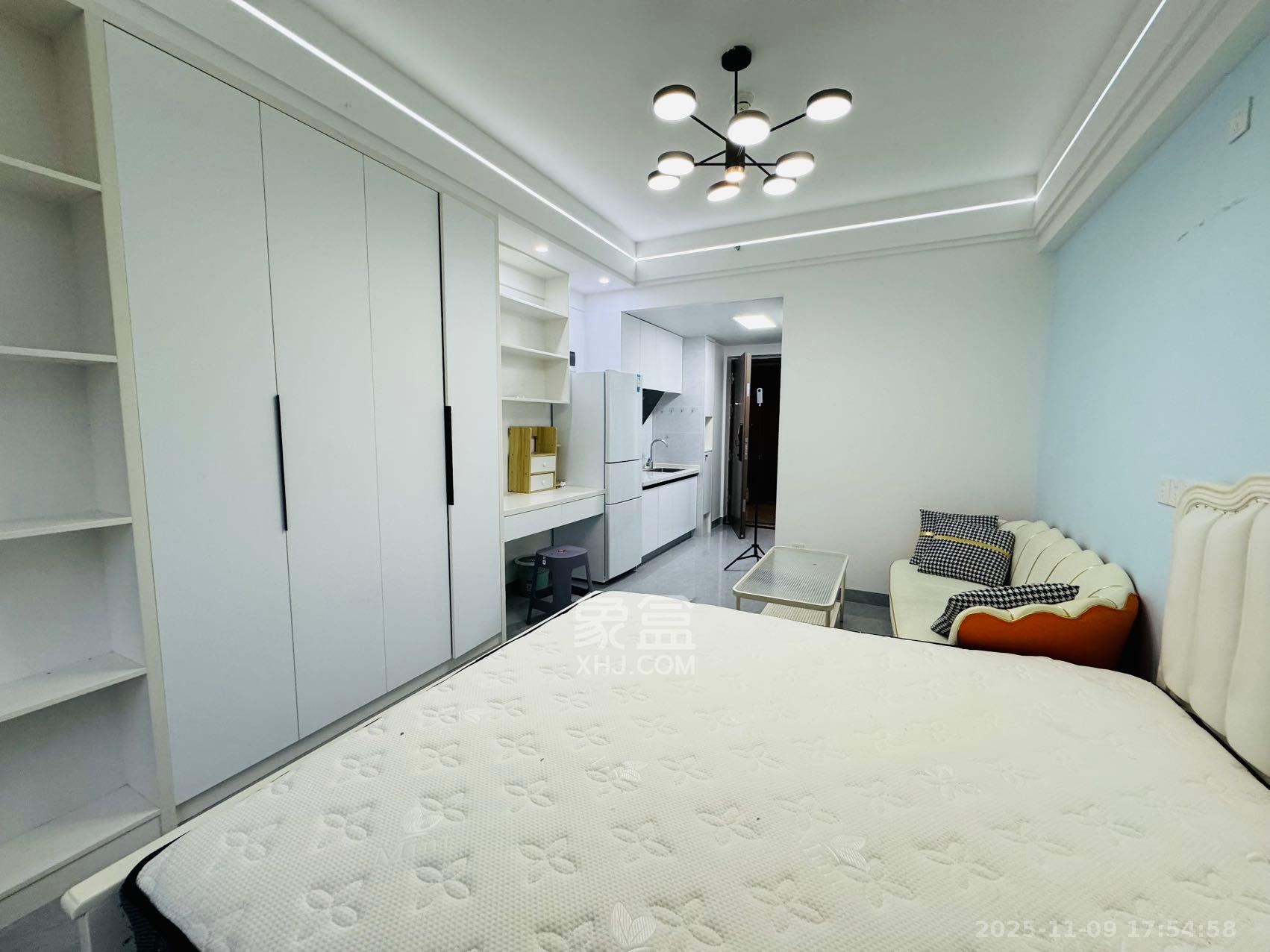 龙湖铂金岛 1室0厅1卫 1800.0元/月 龙湖铂金岛 1室0厅1卫 1800.0元/月室内图