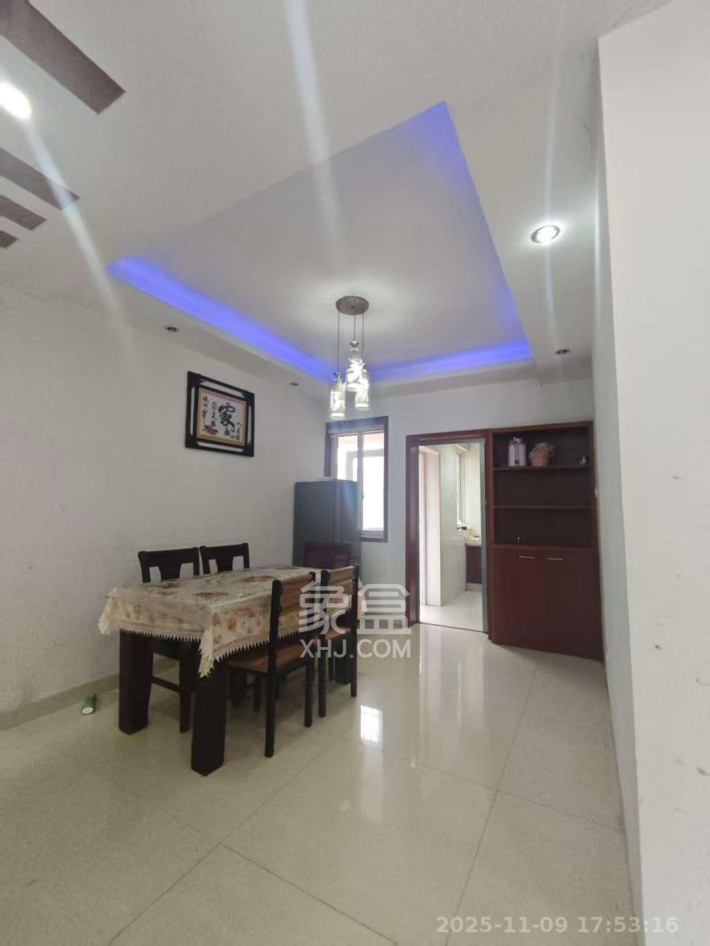 明天一城  3室2厅2卫    1800.0元/月室内图