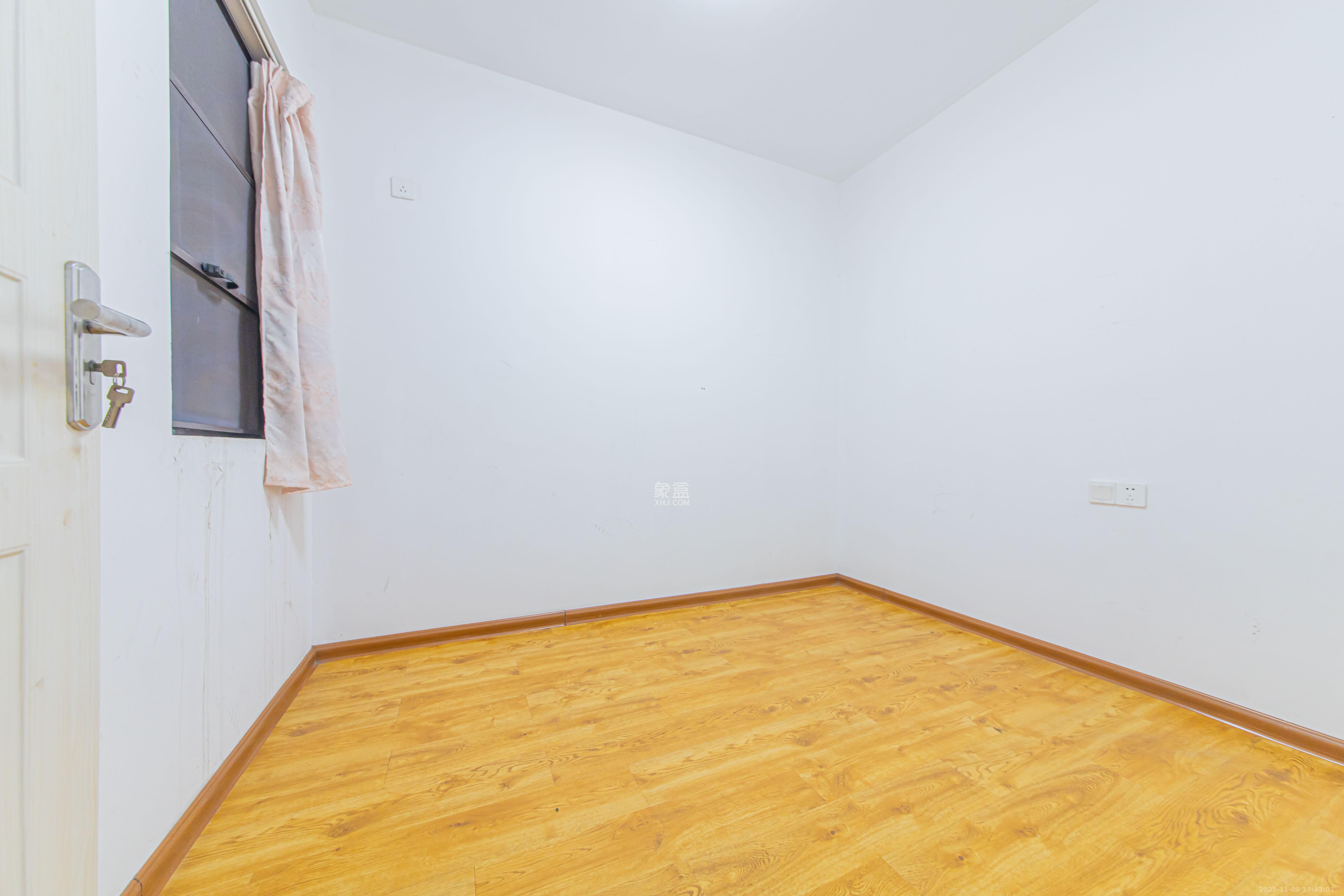 北辰中央公园C区 3室2厅2卫 70.0万 北辰中央公园C区 3室2厅2卫 70.0万卧室