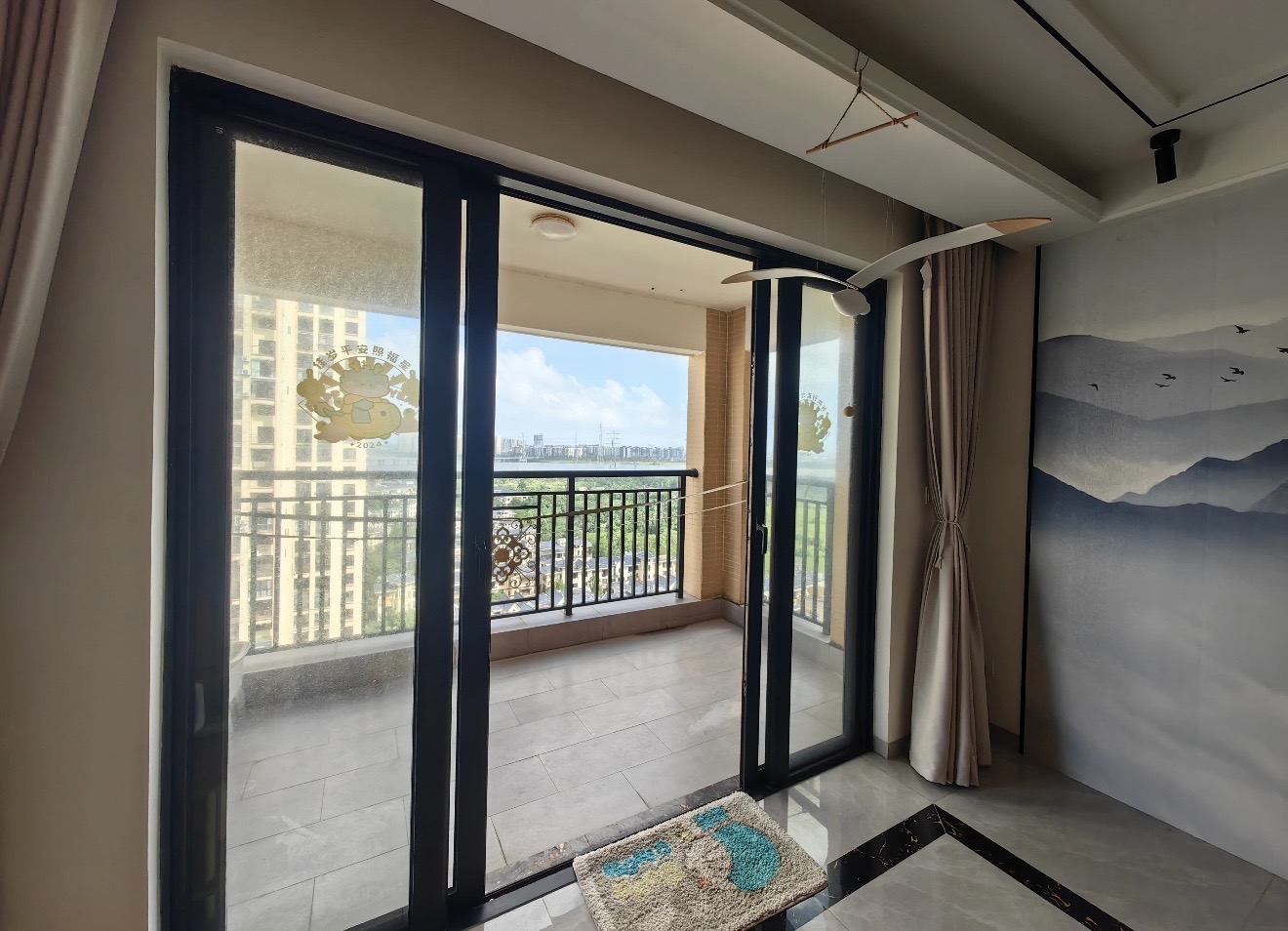 滨江世纪佳城(南院) 3室2厅1卫 192.0万 滨江世纪佳城(南院) 3室2厅1卫 192.0万客厅