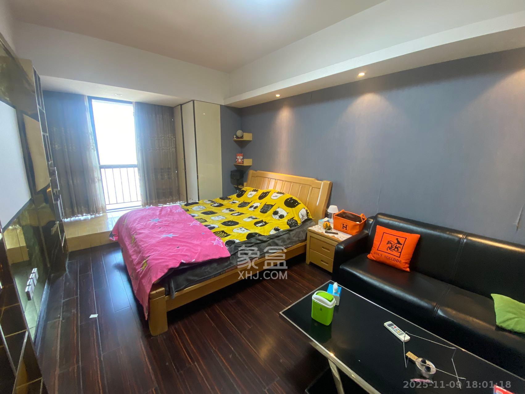 德思勤城市广场（宝格丽公寓）  1室1厅1卫    1600.0元/月室内图