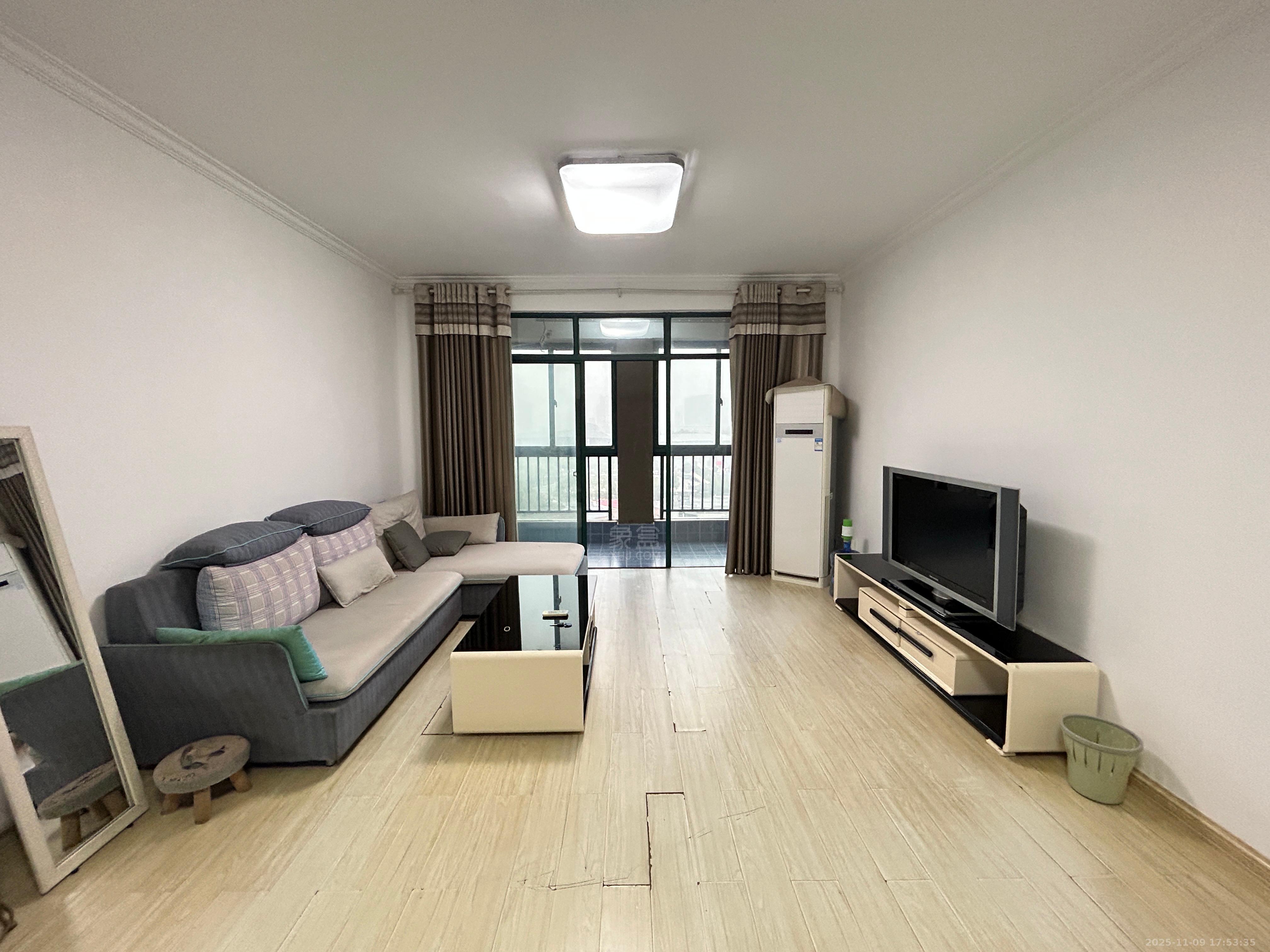 尚格名城花好悦园4期 3室2厅1卫 1600.0元/月 尚格名城花好悦园4期 3室2厅1卫 1600.0元/月室内图