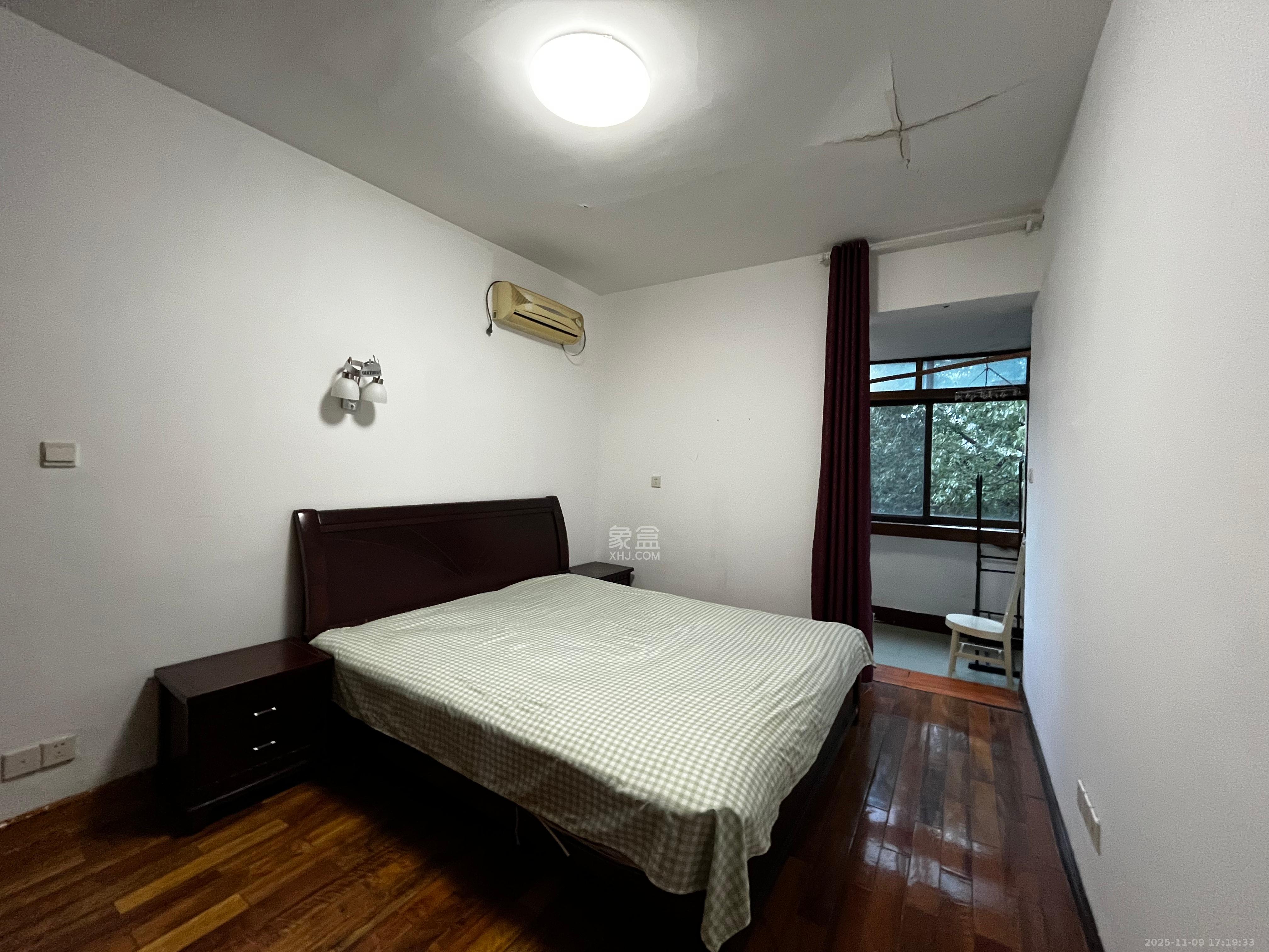 中建五局信和苑一区  3室2厅1卫    1800.0元/月室内图