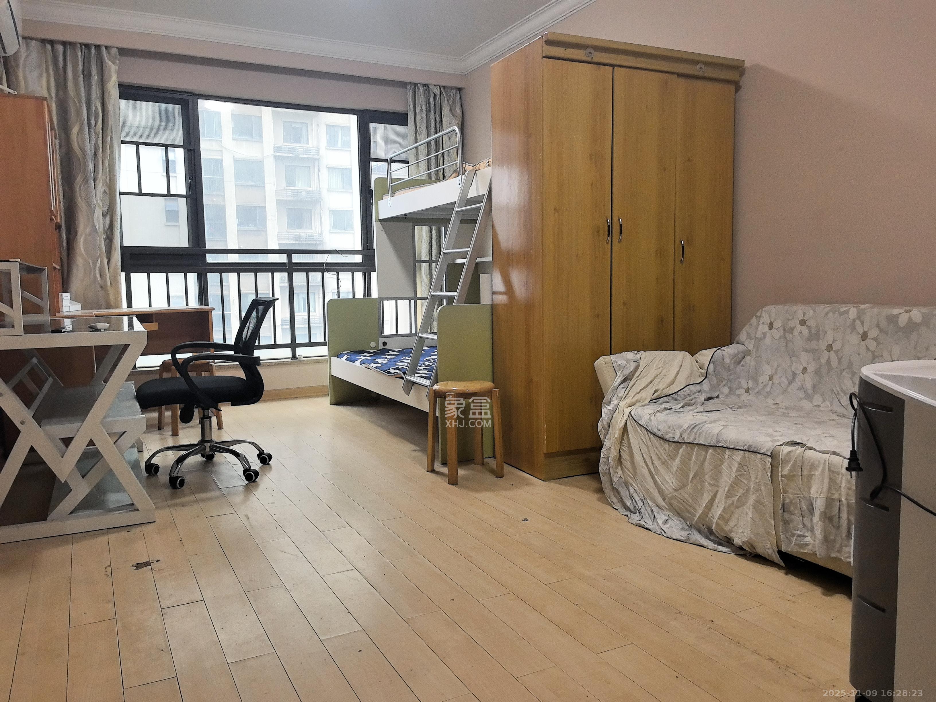 旭辉藏郡(藏郡、旭湘华府) 1室1厅1卫 1300.0元/月 旭辉藏郡(藏郡、旭湘华府) 1室1厅1卫 1300.0元/月室内图