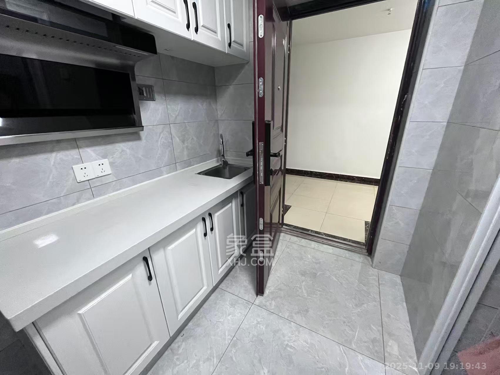 中建悦和城  1室1厅1卫    1380.0元/月室内图