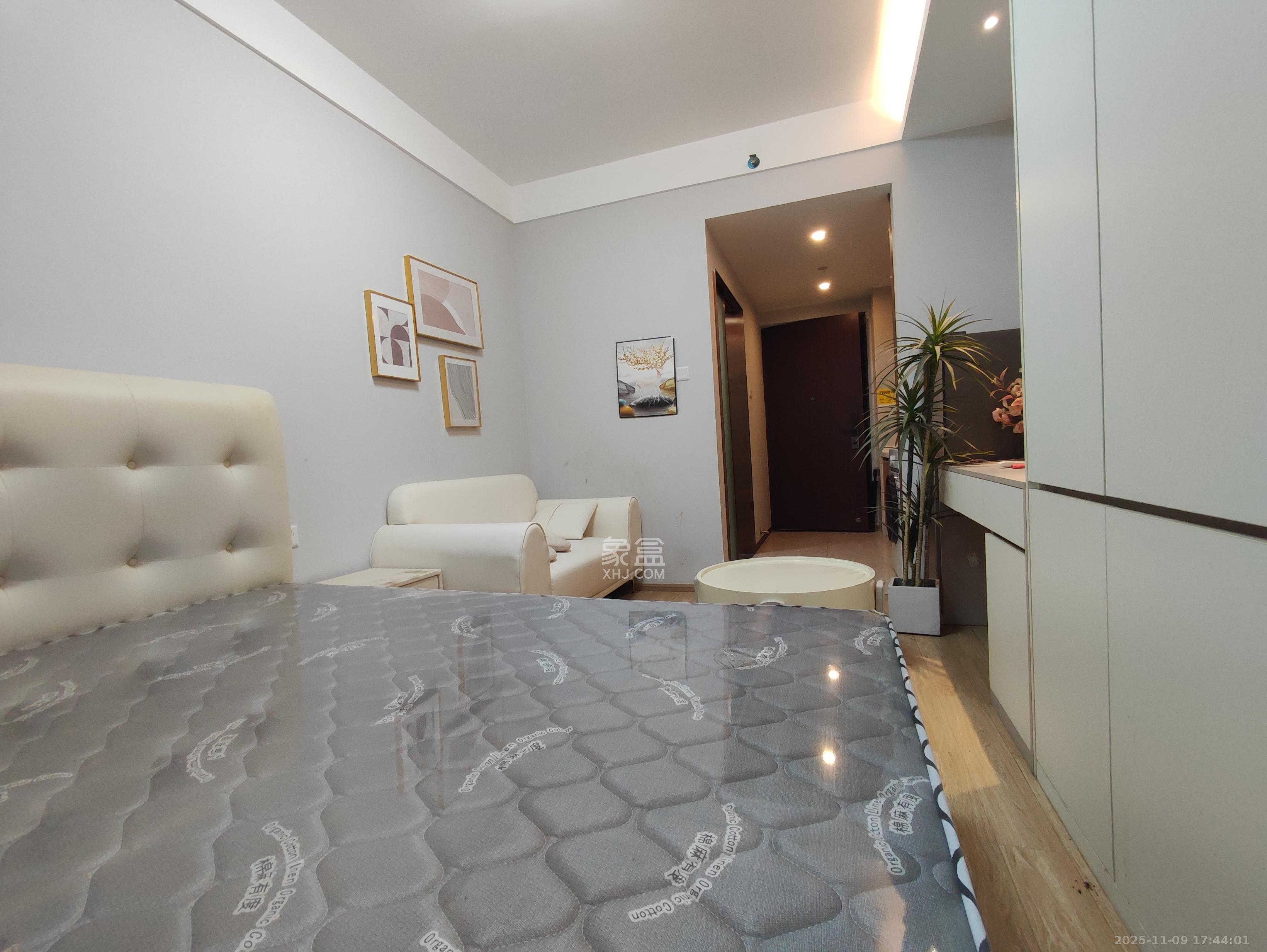 佳兆业云顶都汇 1室1厅1卫 1400.0元/月 佳兆业云顶都汇 1室1厅1卫 1400.0元/月室内图