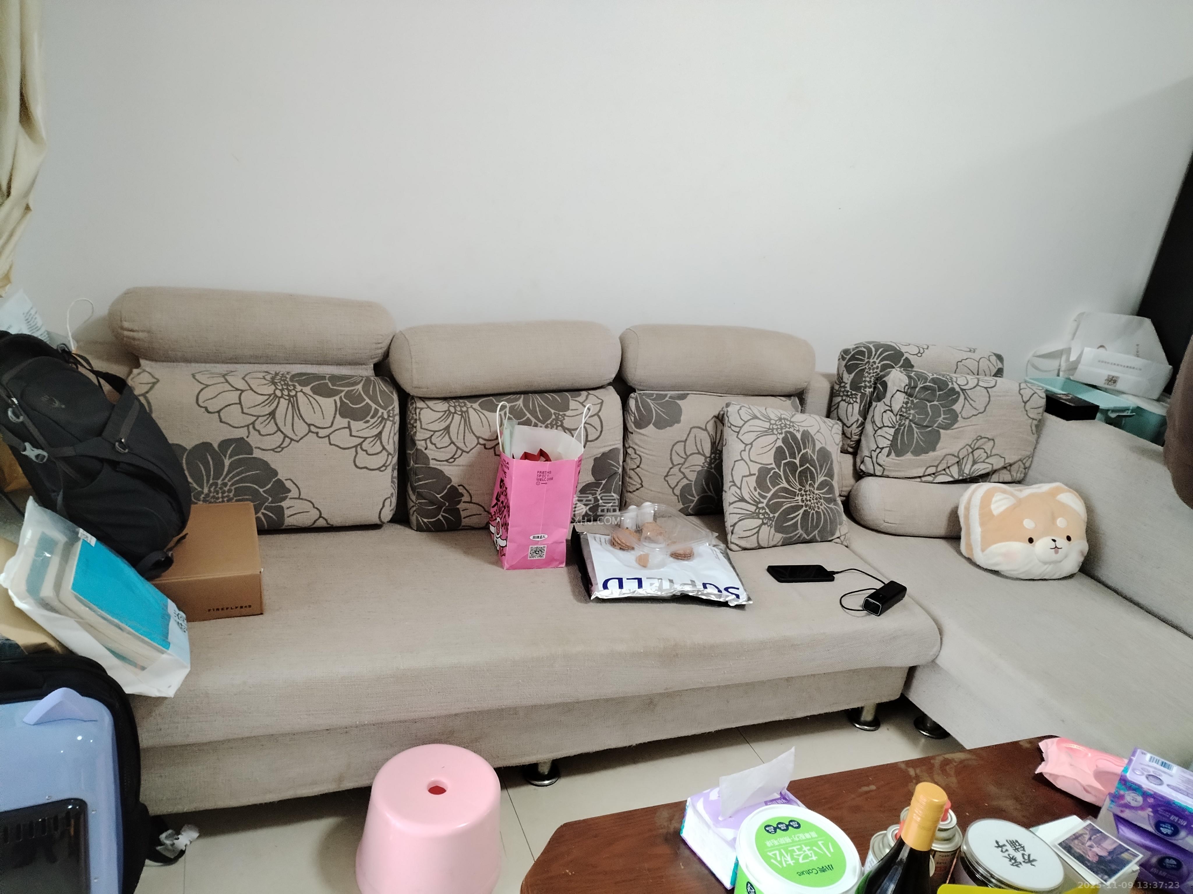 钰龙天下一期  2室2厅1卫    2100.0元/月