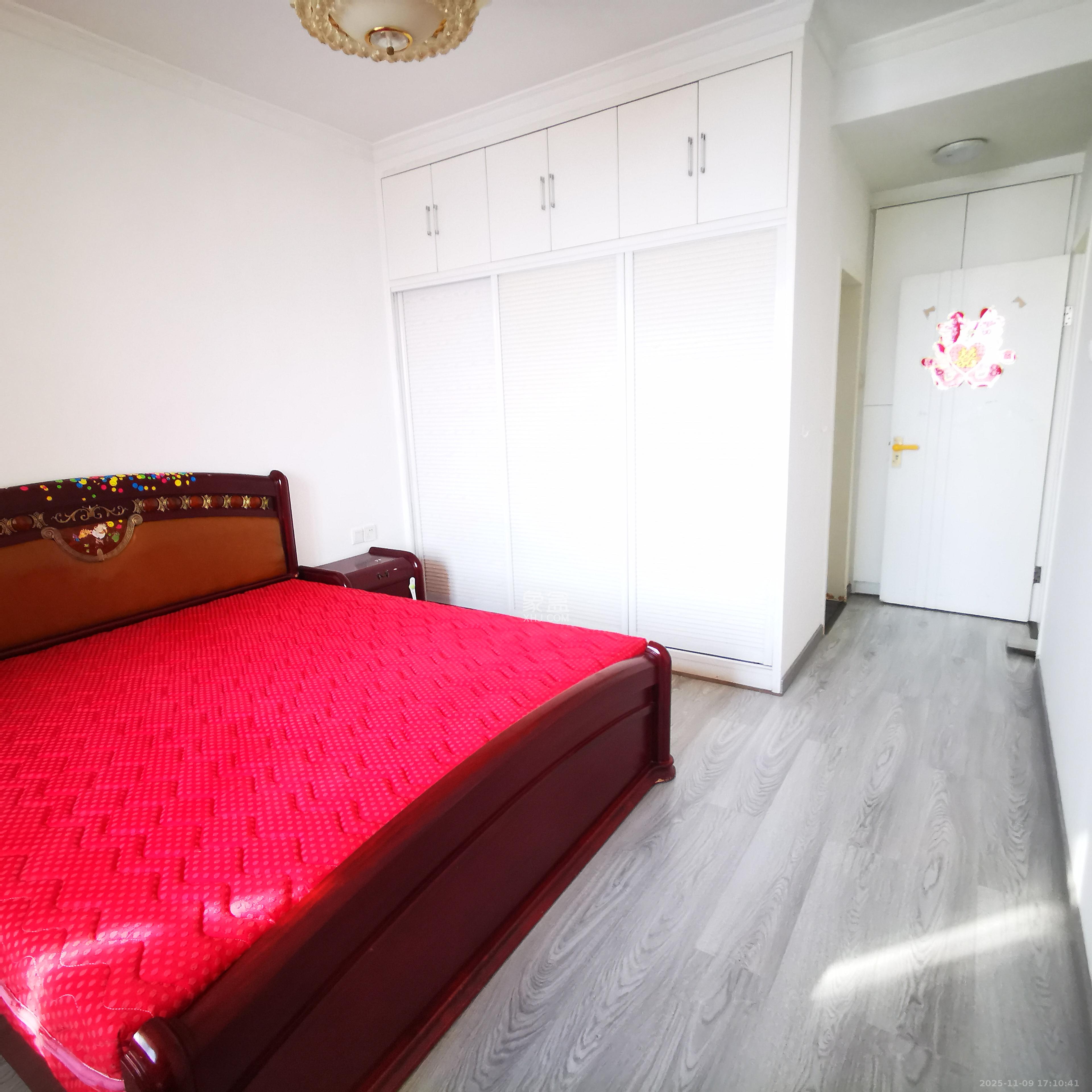 天心华庭 1室1厅1卫 4000.0元/月 天心华庭 1室1厅1卫 4000.0元/月室内图