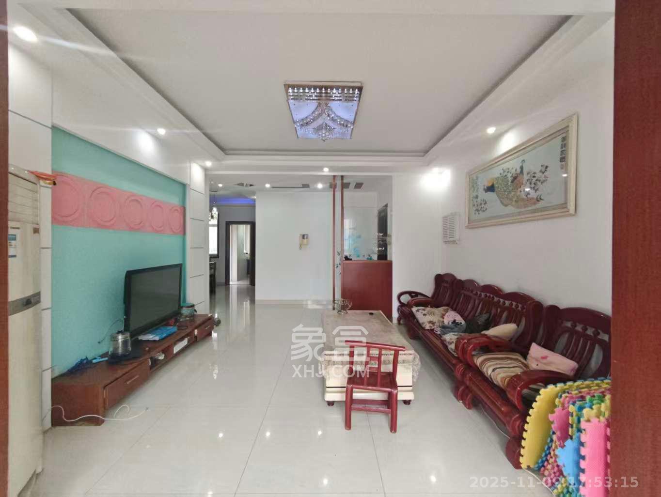 明天一城  3室2厅2卫    1800.0元/月室内图