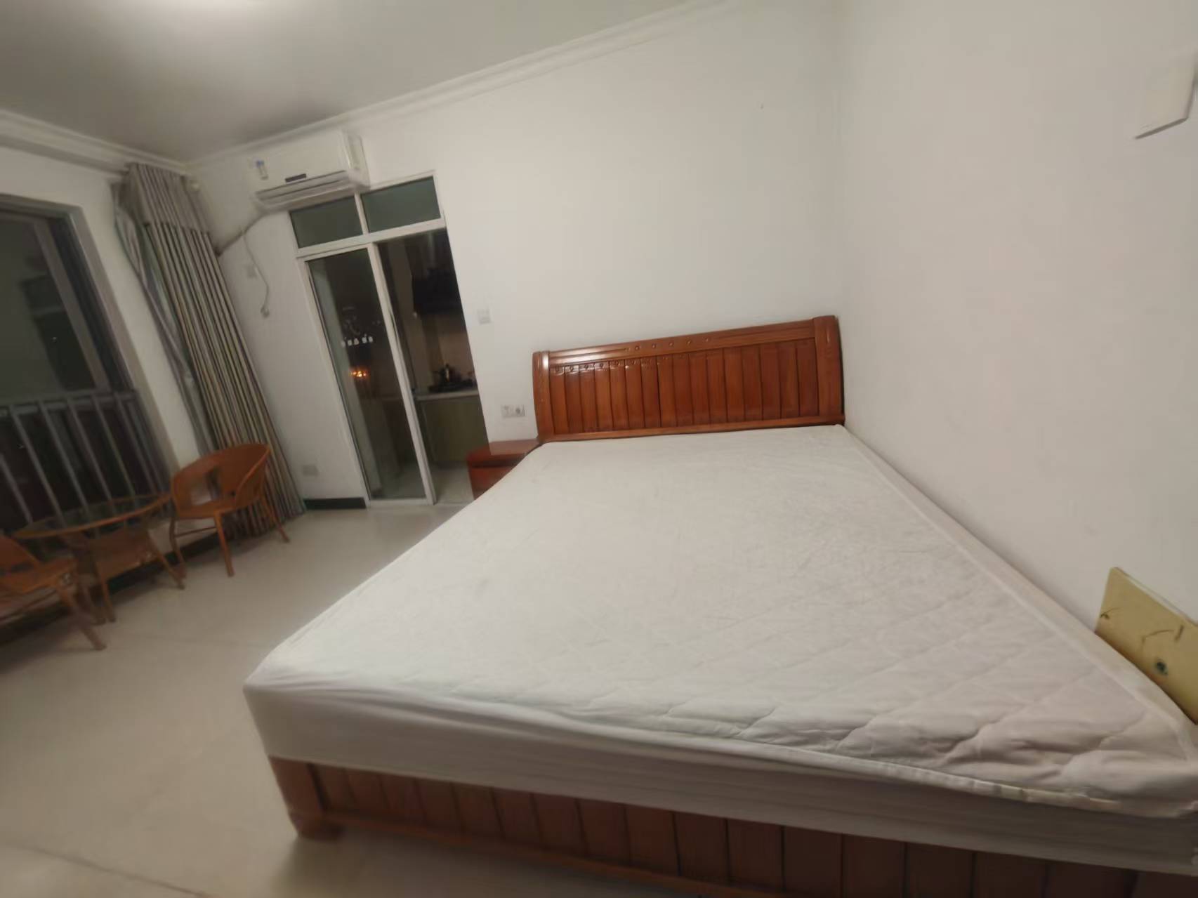 鹏利广场 1室1厅1卫 900.0元/月 鹏利广场 1室1厅1卫 900.0元/月室内图