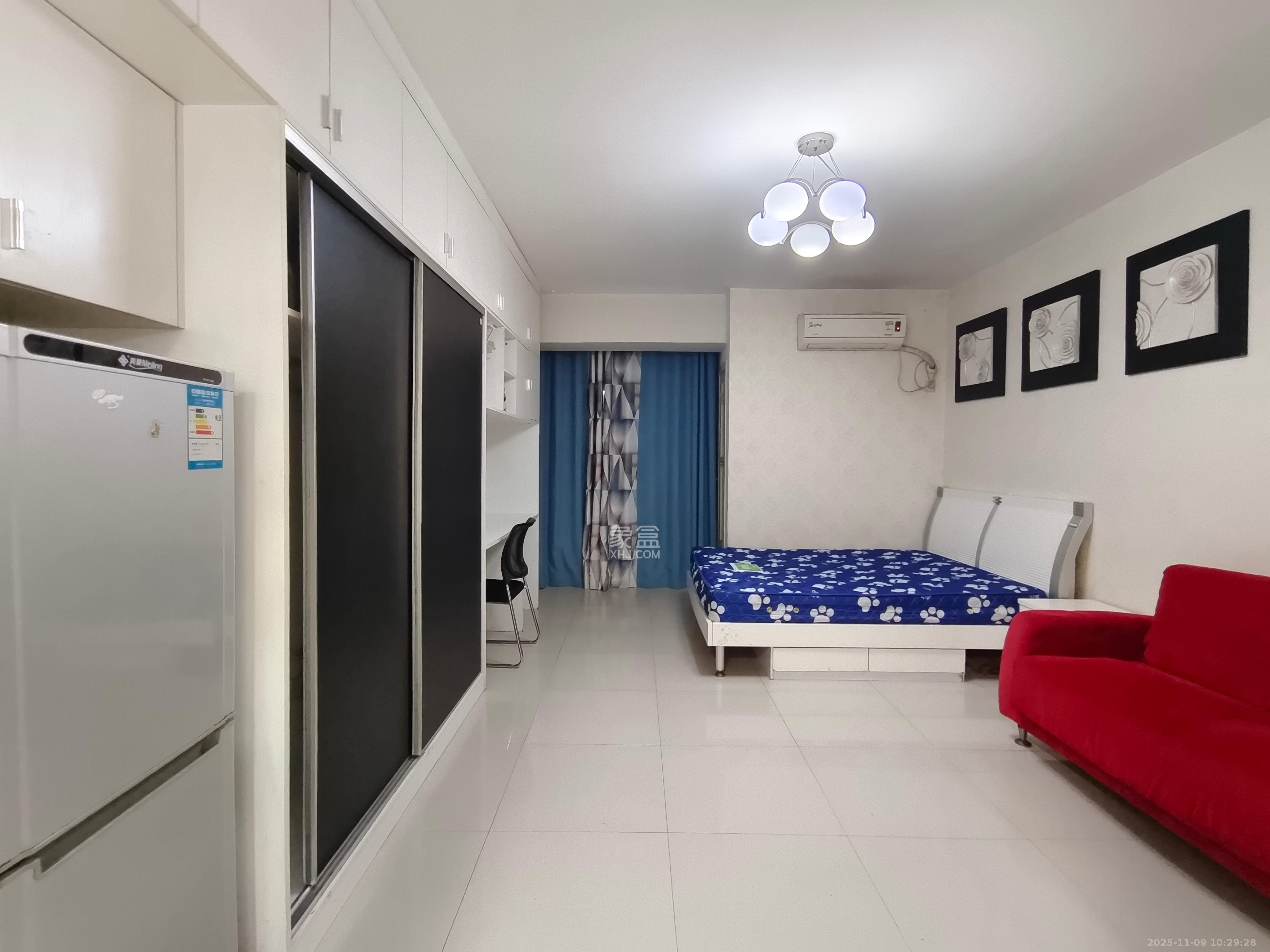 阳光100二期  1室1厅1卫    1200.0元/月室内图