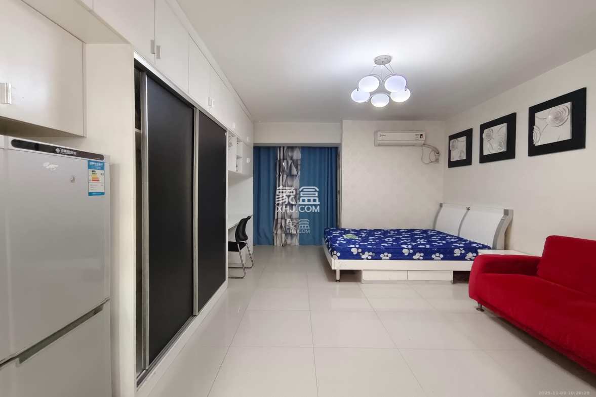 阳光100二期 1室1厅1卫 1200.0元/月 阳光100二期 1室1厅1卫 1200.0元/月室内图