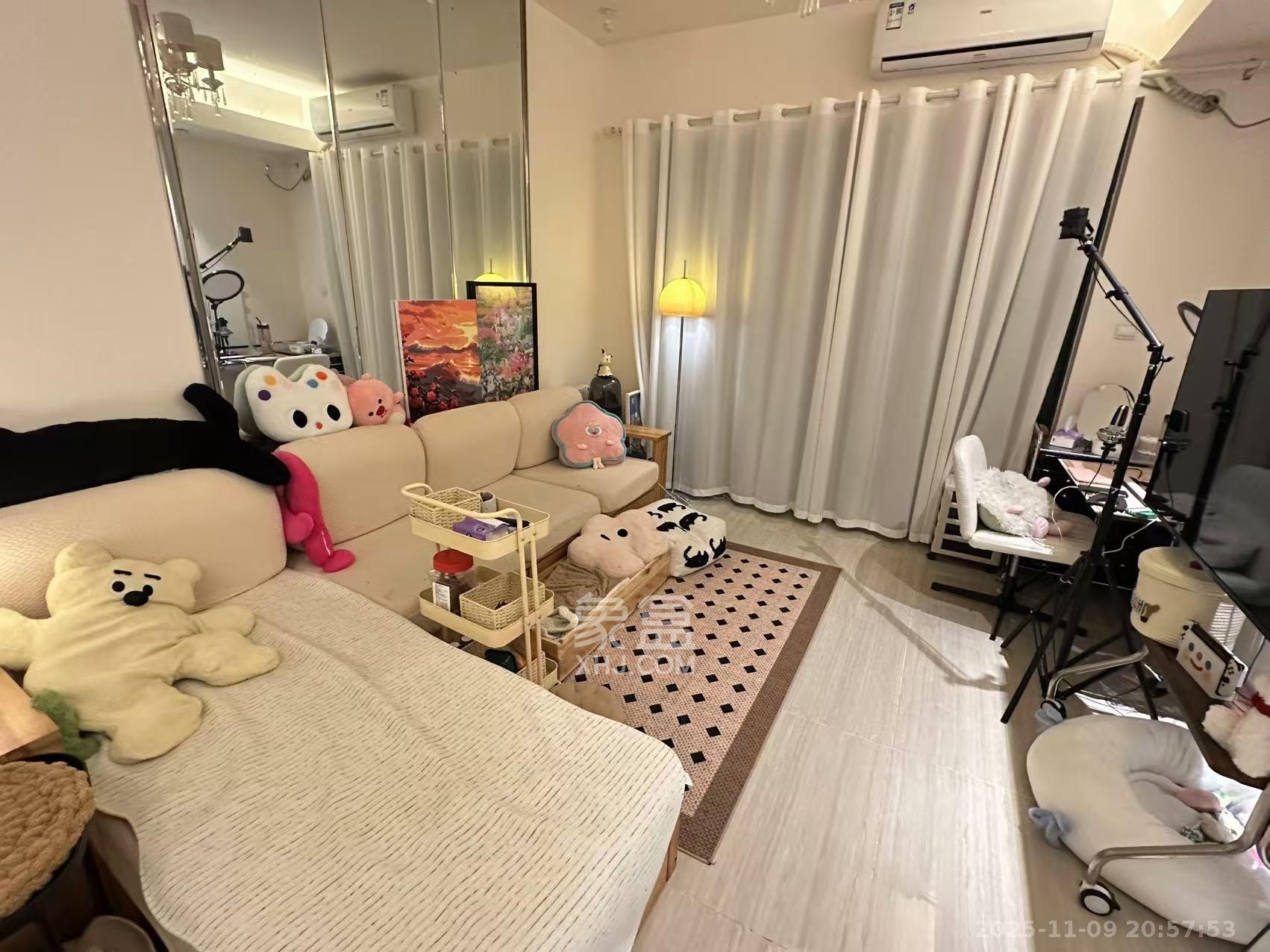 恒大上林苑  1室1厅1卫    2300.0元/月室内图