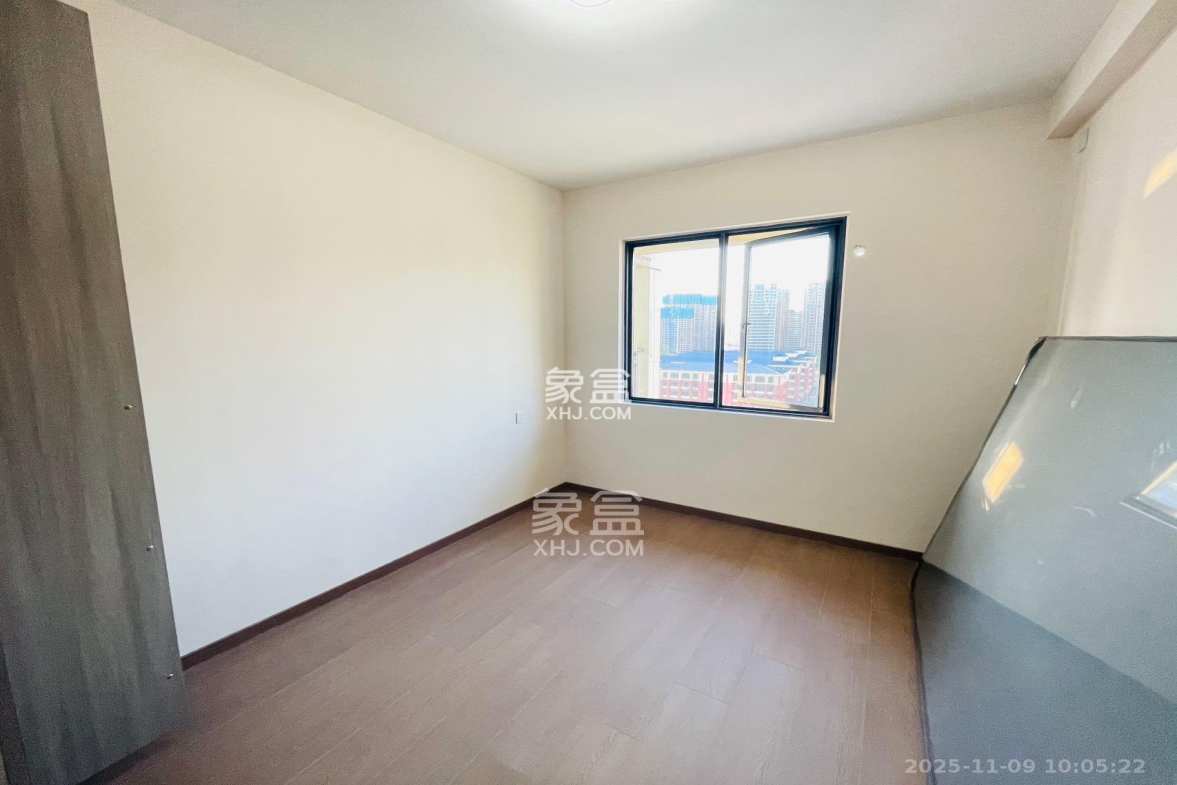 金石蓉园 4室2厅2卫 3200.0元/月 金石蓉园 4室2厅2卫 3200.0元/月室内图