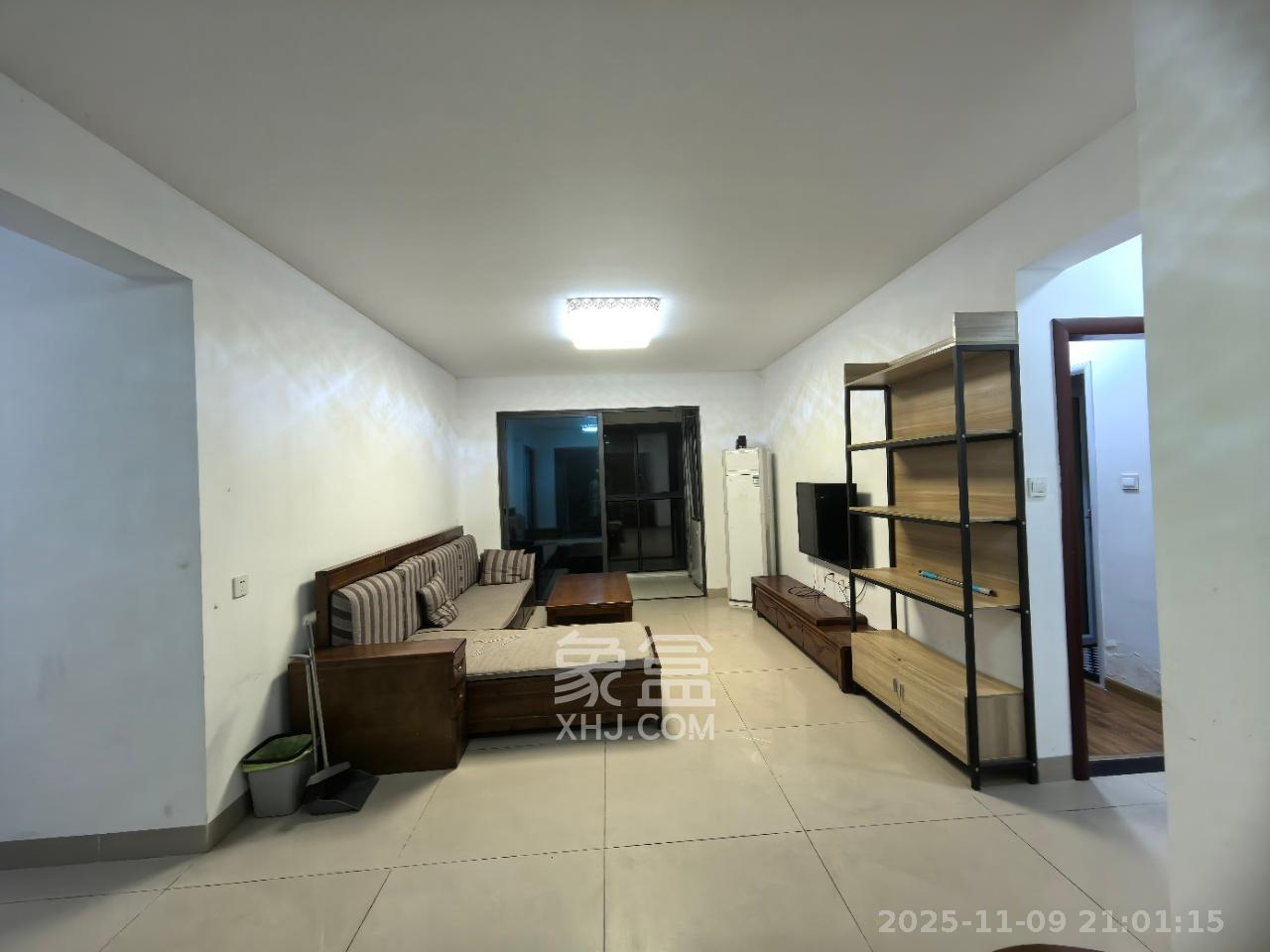 海伦堡爱ME城市 1室2厅2卫 2200.0元/月 海伦堡爱ME城市 1室2厅2卫 2200.0元/月室内图