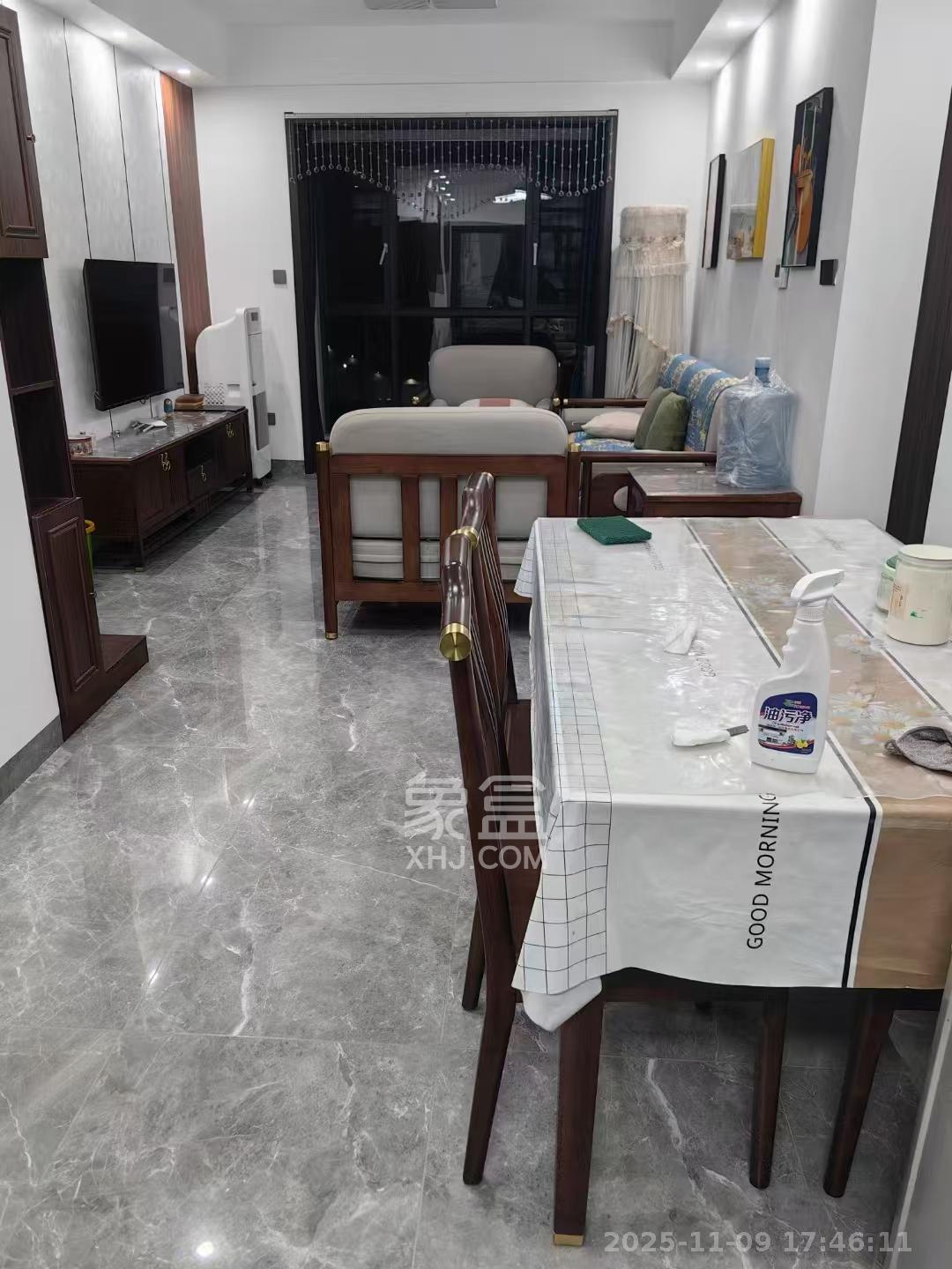 燕珑新寓  2室1厅1卫    2600.0元/月室内图