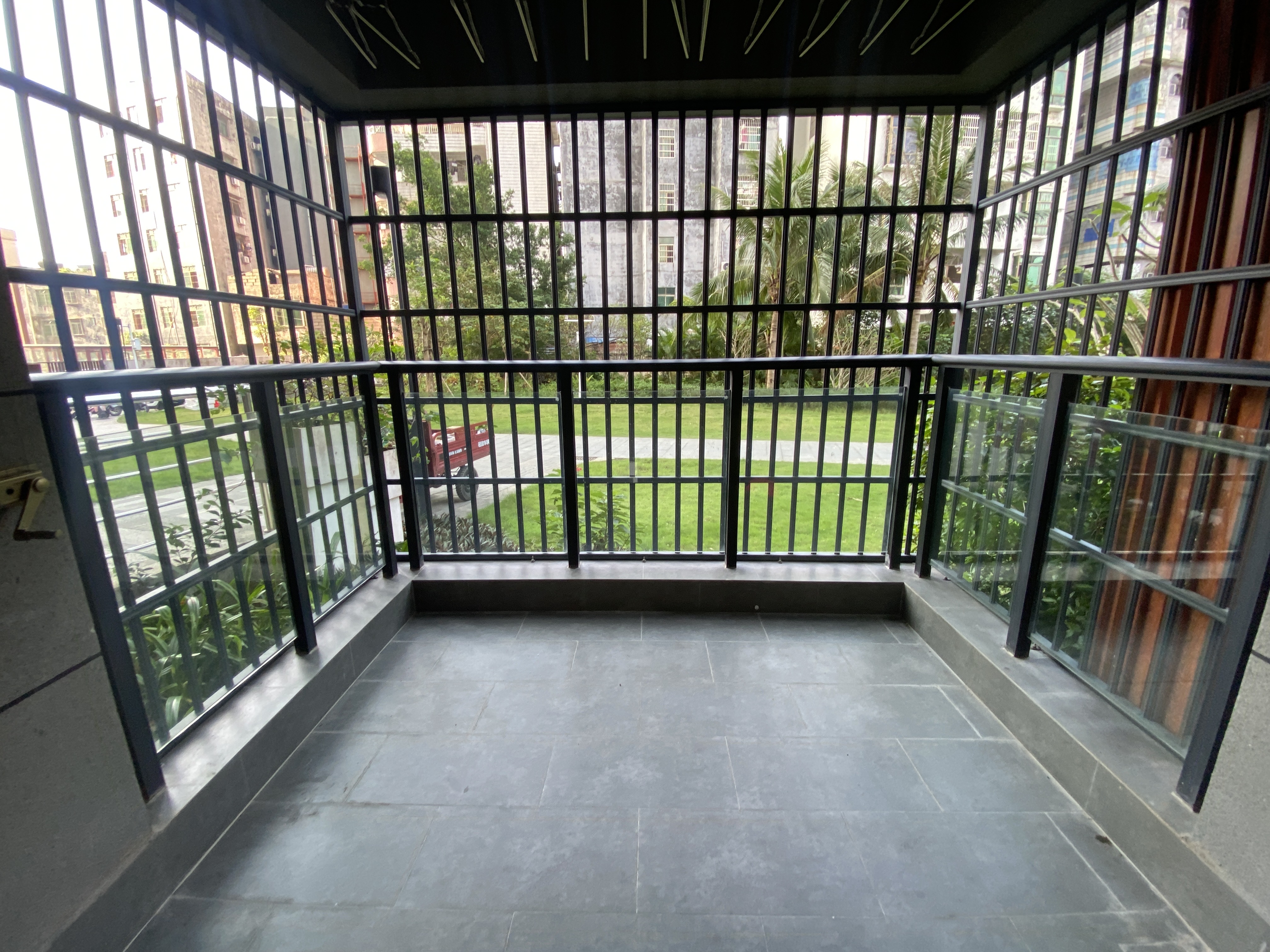 天街华府(海南新天地) 3室2厅2卫 3500.0元/月 天街华府(海南新天地) 3室2厅2卫 3500.0元/月室内图