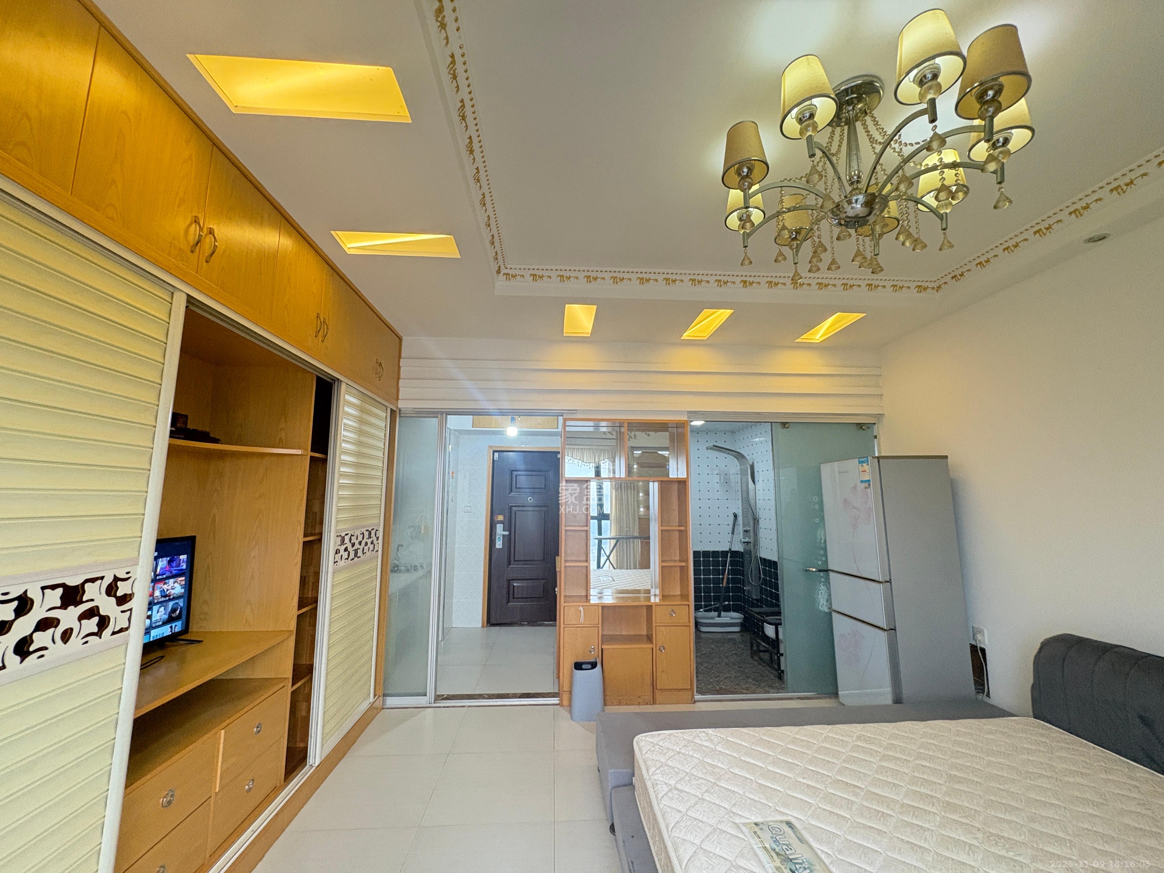 麓谷明珠  1室0厅1卫    1500.0元/月室内图