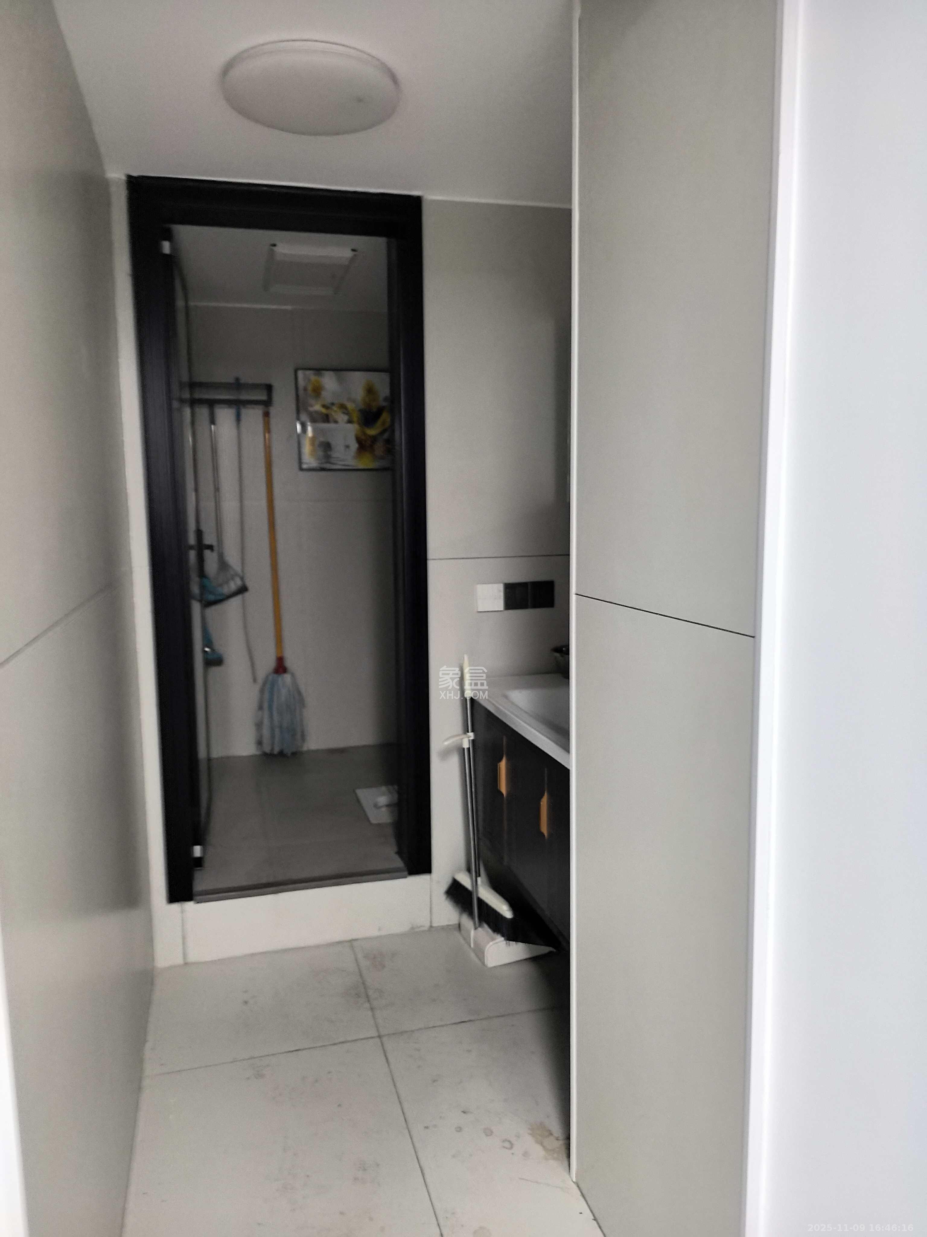 卓越伊景寓  1室0厅1卫    4500.0元/月室内图