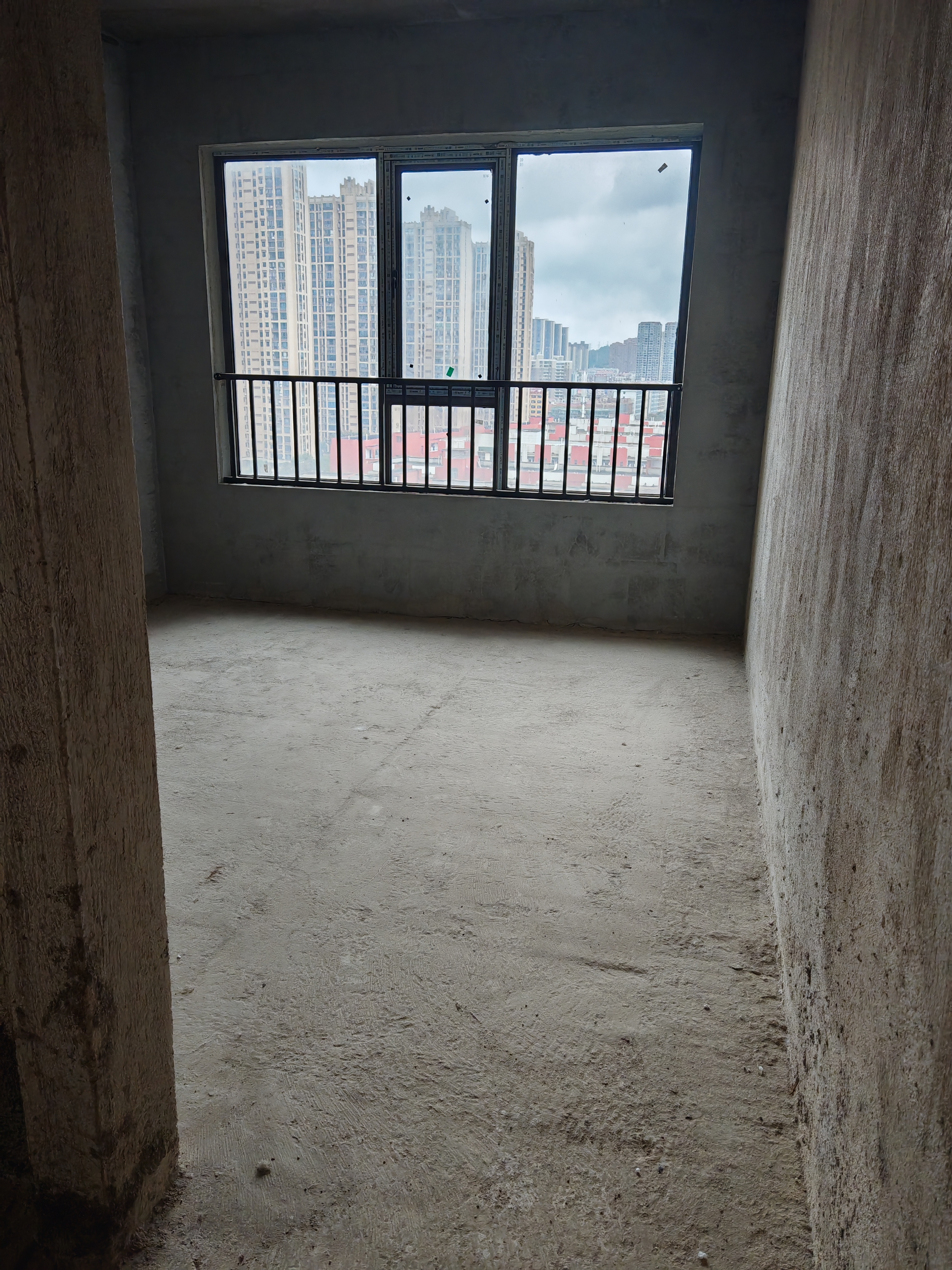 东城幸福里  1室2厅2卫    58.8万