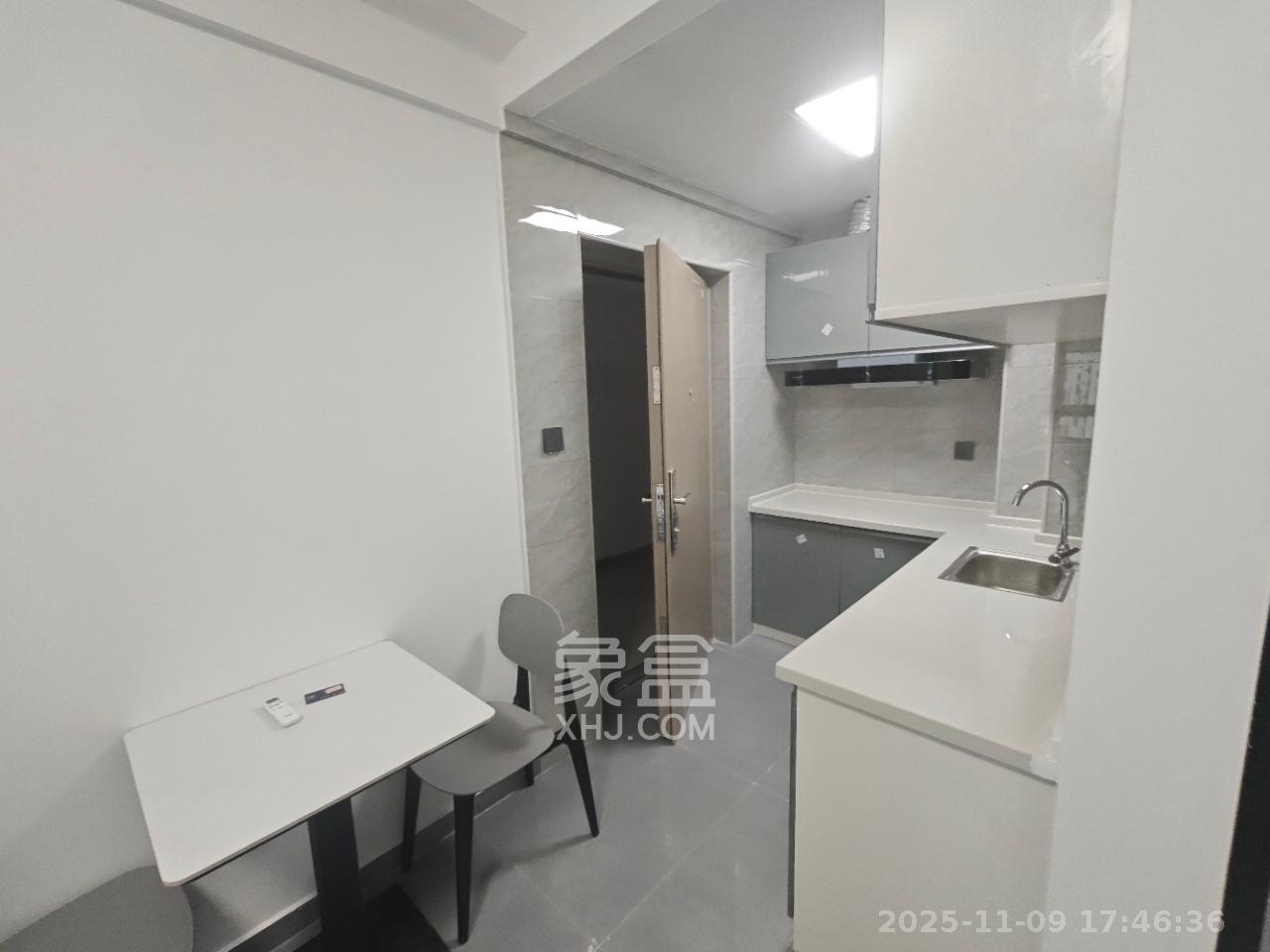 金地峯范 1室1厅1卫 1350.0元/月 金地峯范 1室1厅1卫 1350.0元/月室内图