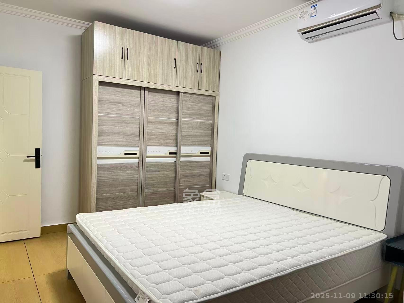 中冶中央公园  3室2厅2卫    2500.0元/月室内图