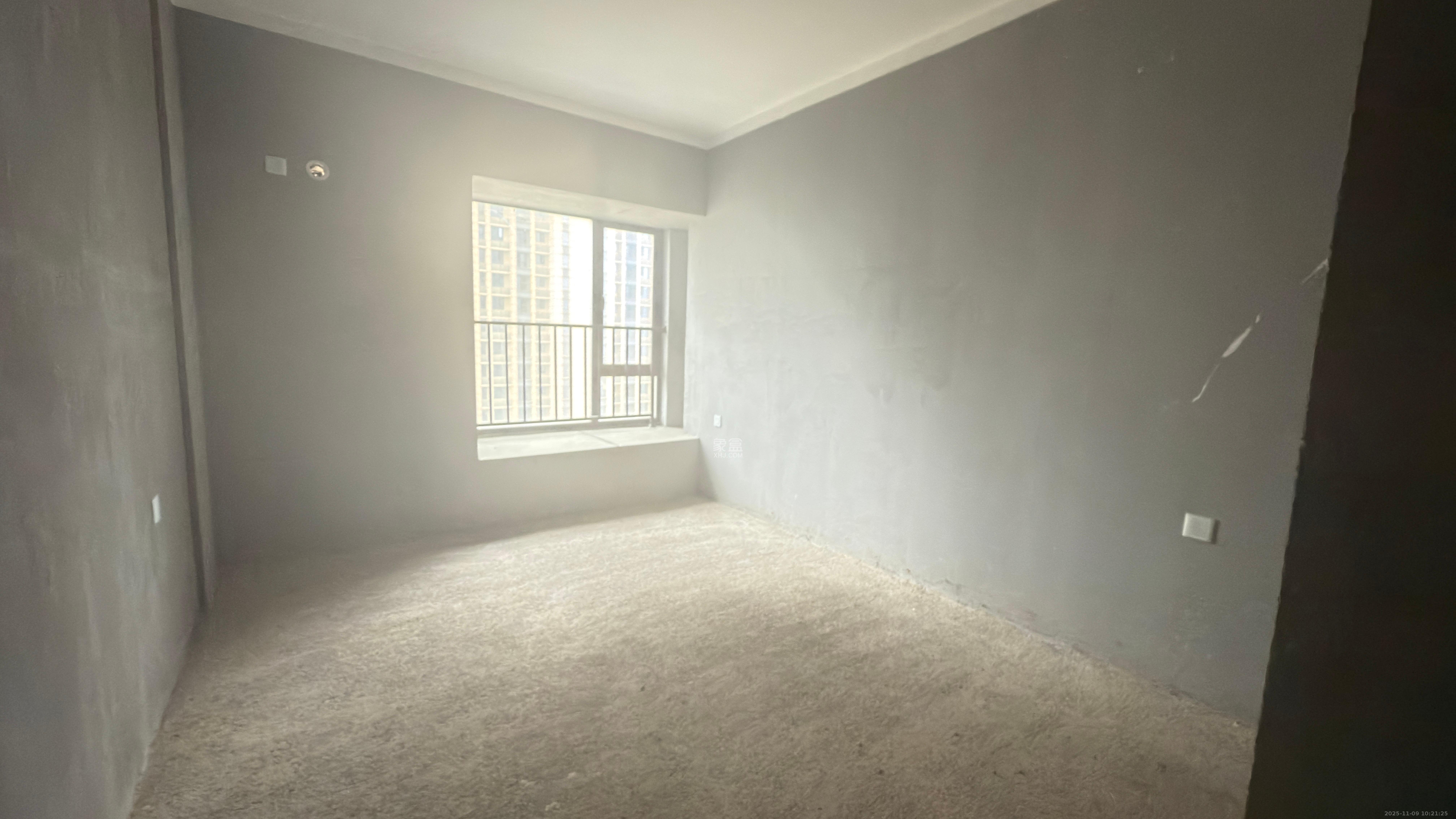 长房万楼公馆 1室0厅0卫 50.0万 长房万楼公馆 1室0厅0卫 50.0万客厅