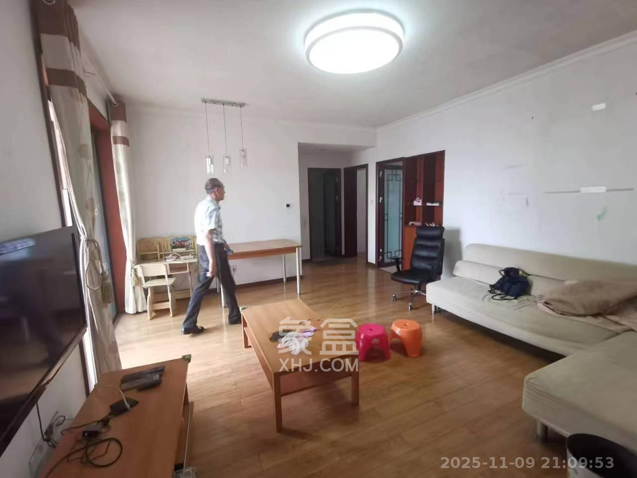 锦湘国际星城三期（锦绣苑）  2室1厅1卫    2200.0元/月室内图