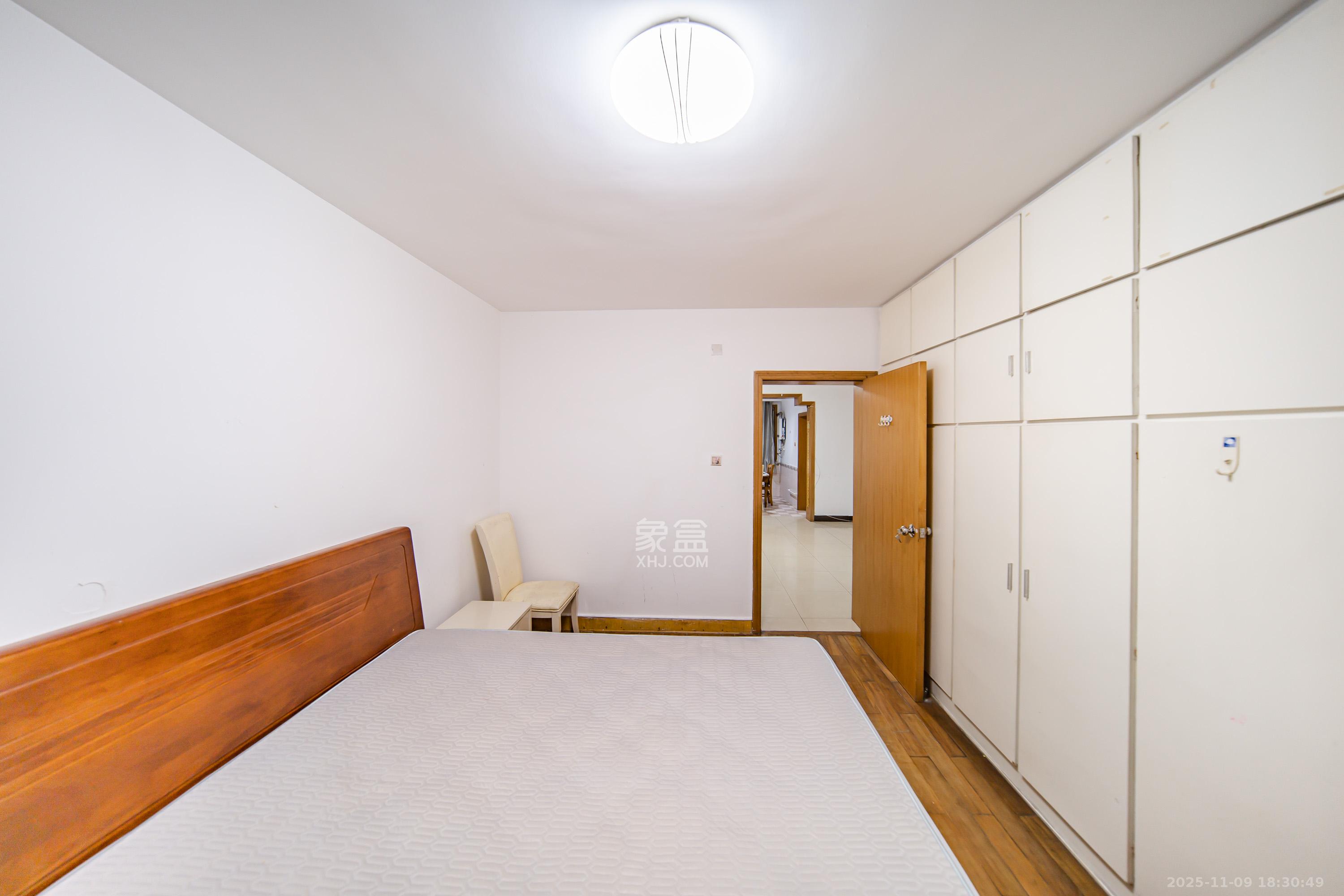 长沙师范教职工宿舍  2室1厅1卫    62.0万卧室