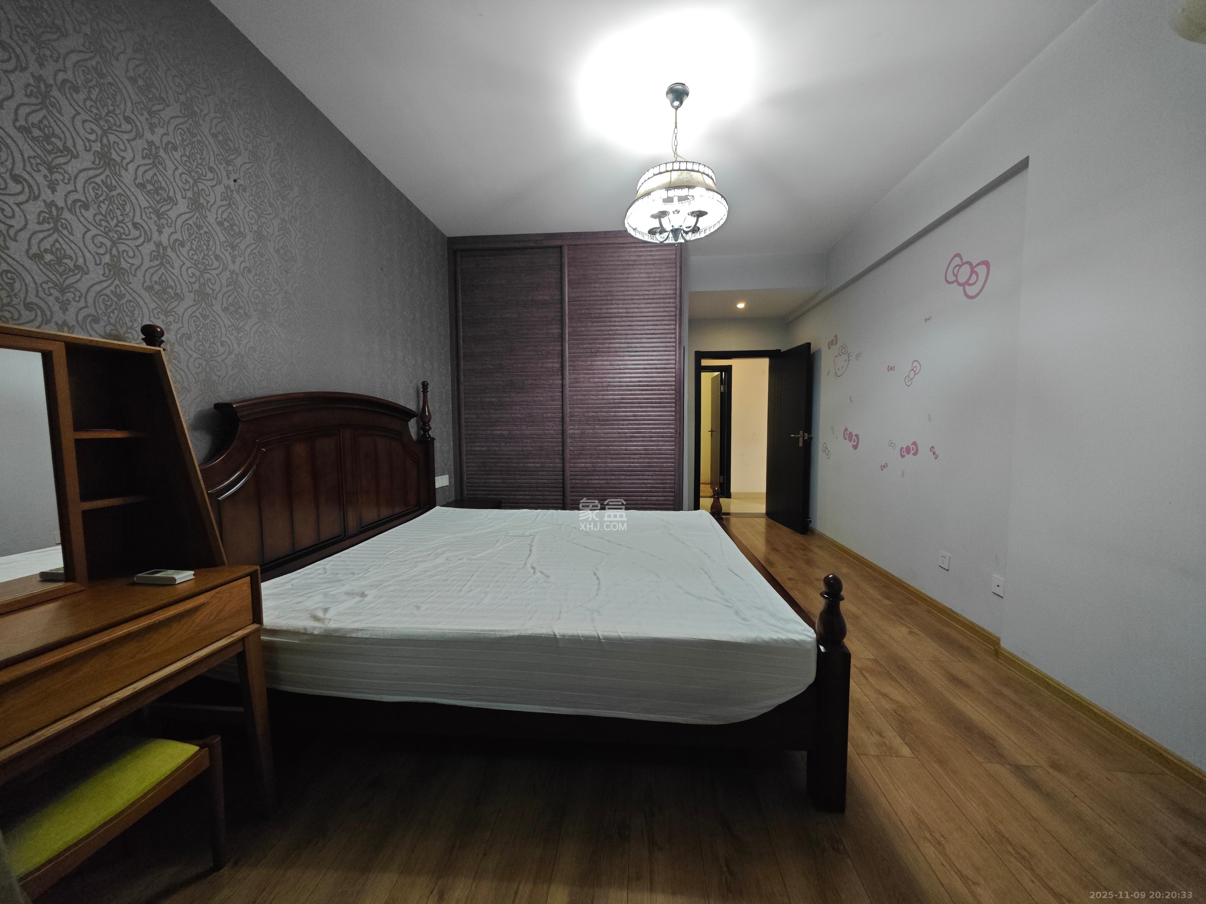 华盛世纪新城 3室2厅2卫 2600.0元/月 华盛世纪新城 3室2厅2卫 2600.0元/月室内图