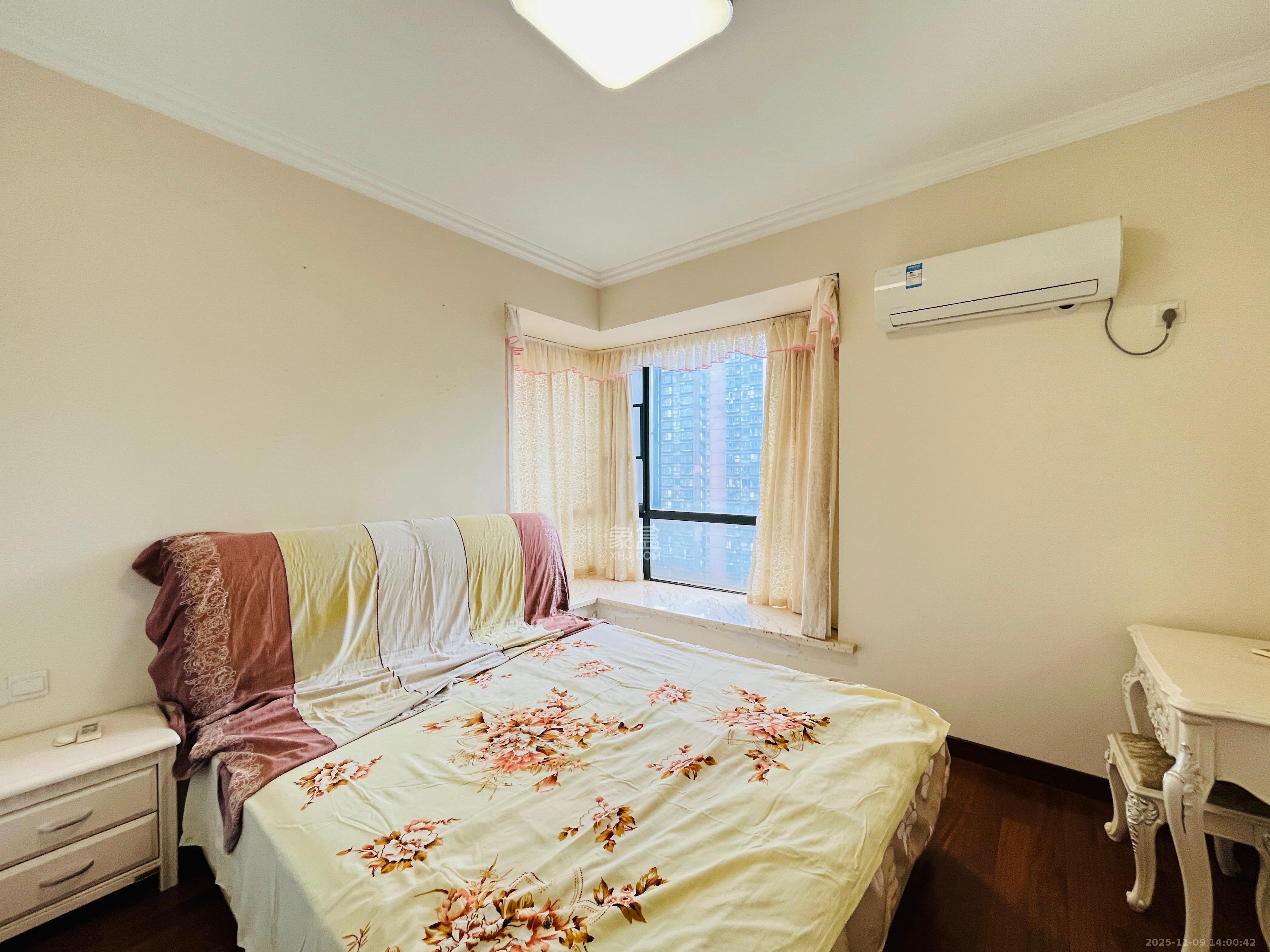 麓谷公馆(涉外国际公馆) 2室2厅1卫 2200.0元/月 麓谷公馆(涉外国际公馆) 2室2厅1卫 2200.0元/月室内图