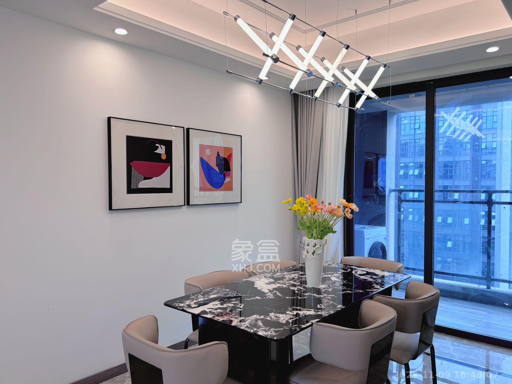 绿地V岛  4室2厅2卫    4700.0元/月室内图